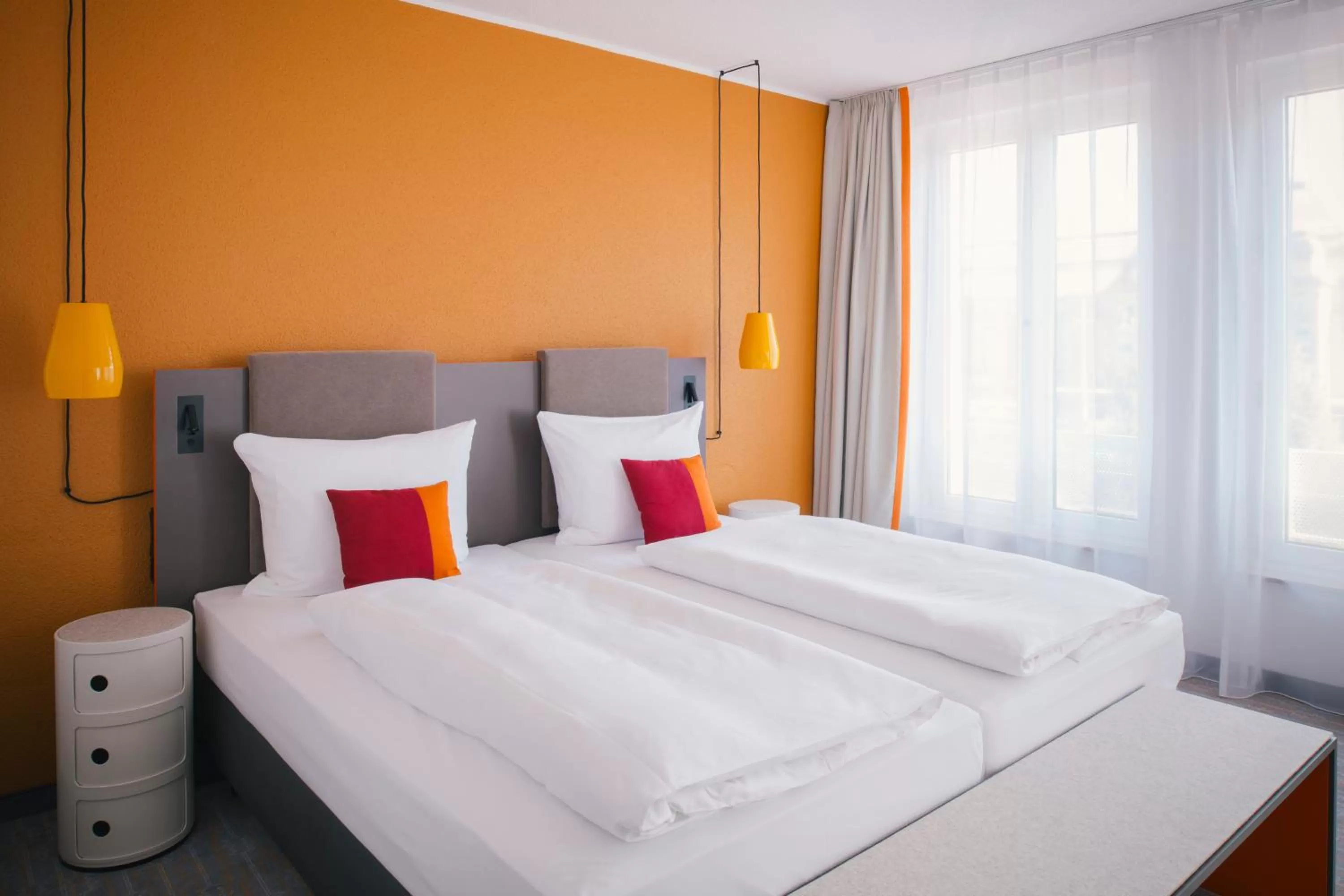 Bedroom, Bed in Vienna House Easy by Wyndham Leipzig