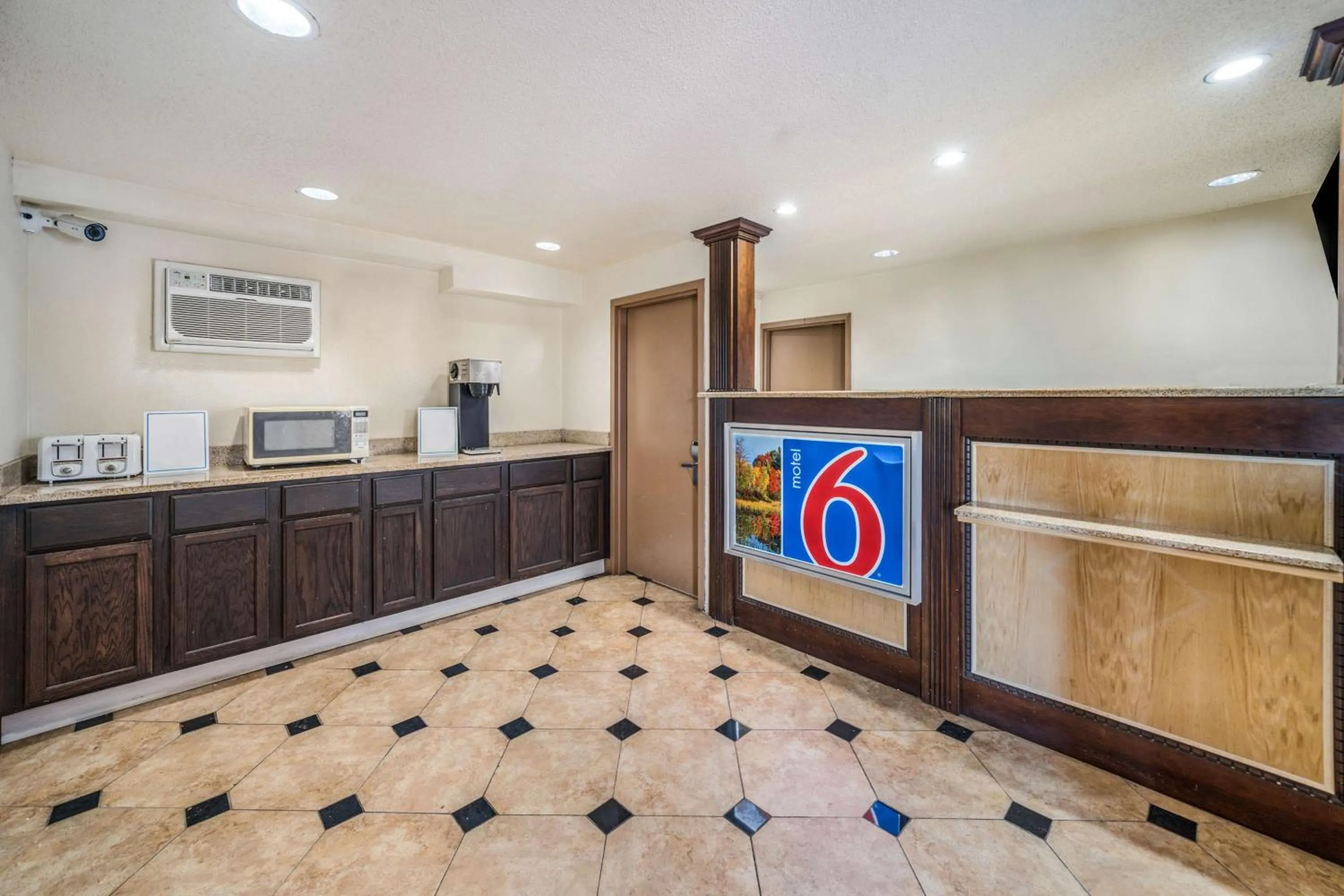 Lobby or reception in Motel 6-Toms River, NJ