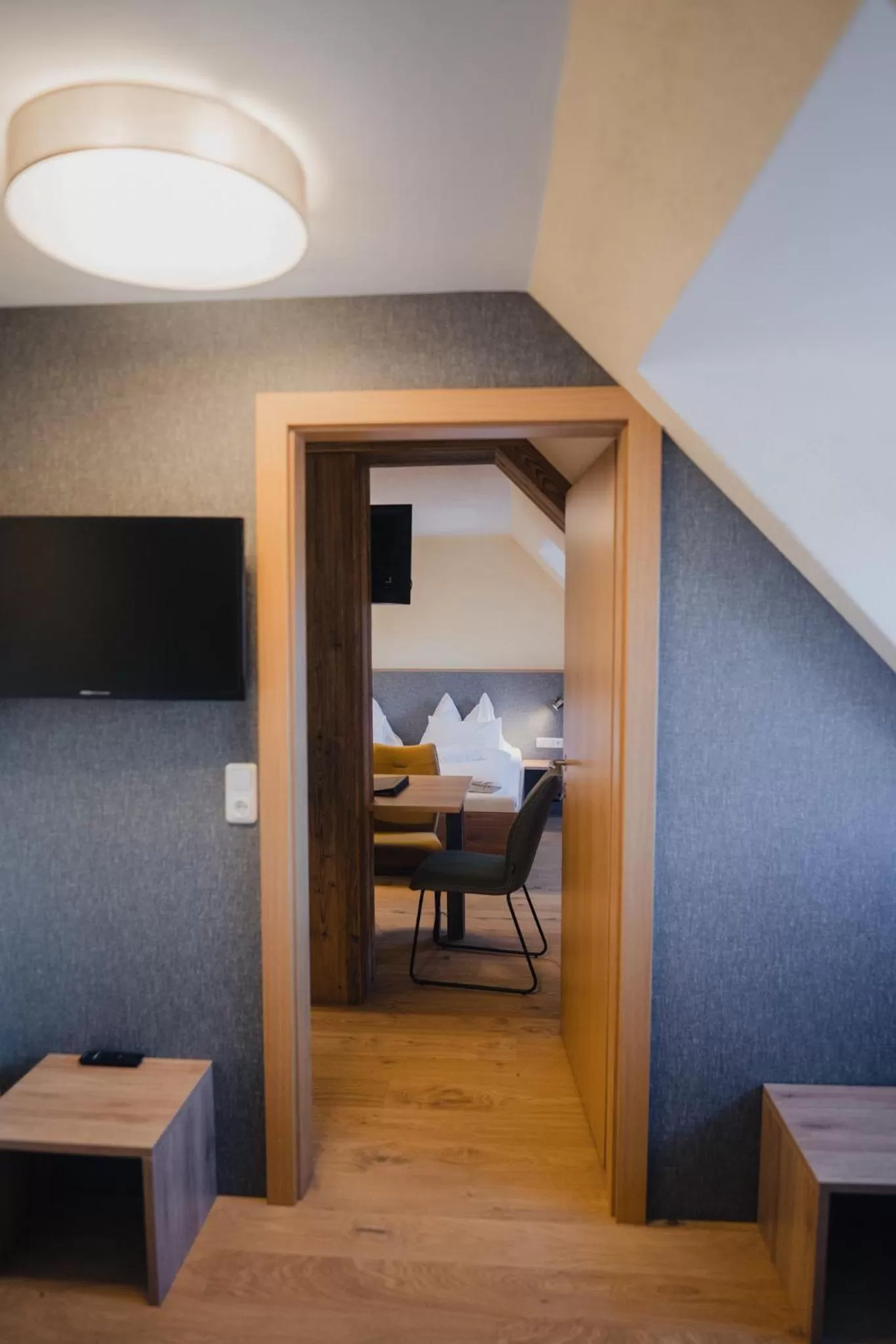 TV/Entertainment Center in Hotel Restaurant DAS RÖSSL