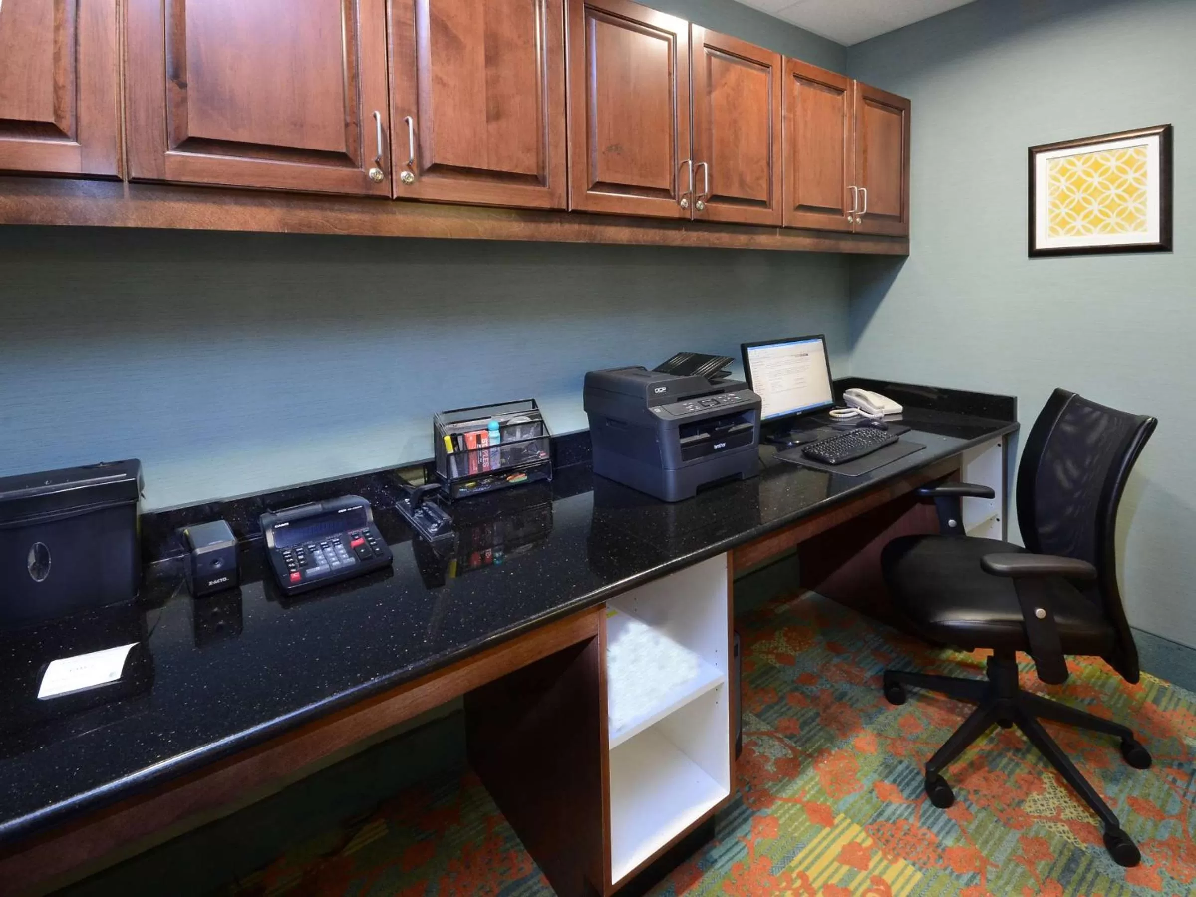 Business facilities in Hampton Inn Martinsville
