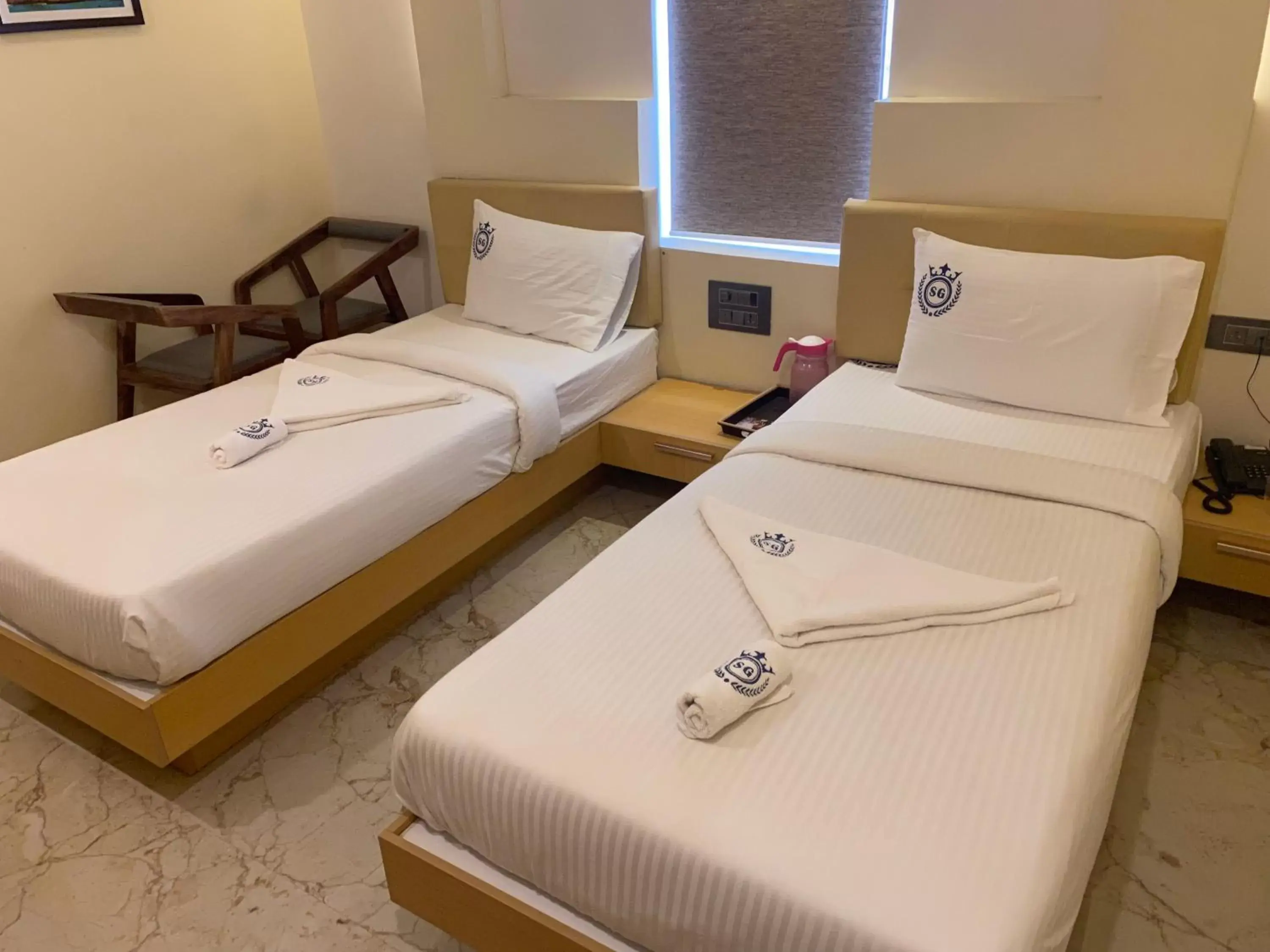 Economy Twin Room in Hotel Sangeeth Palace Economy Twin Room in Hotel Sangeeth Palace