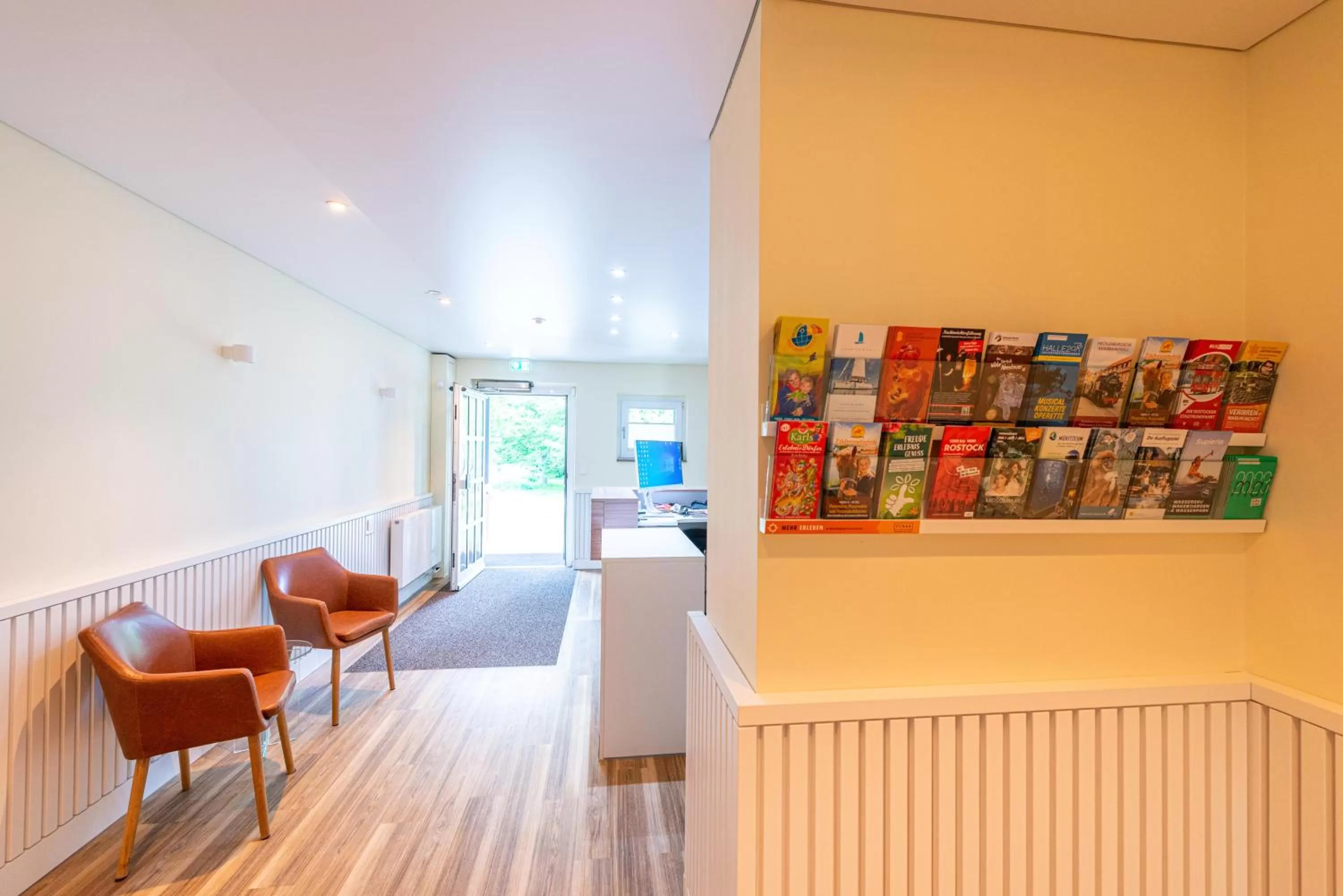 Lobby or reception in Hotel an der Stadthalle Rostock