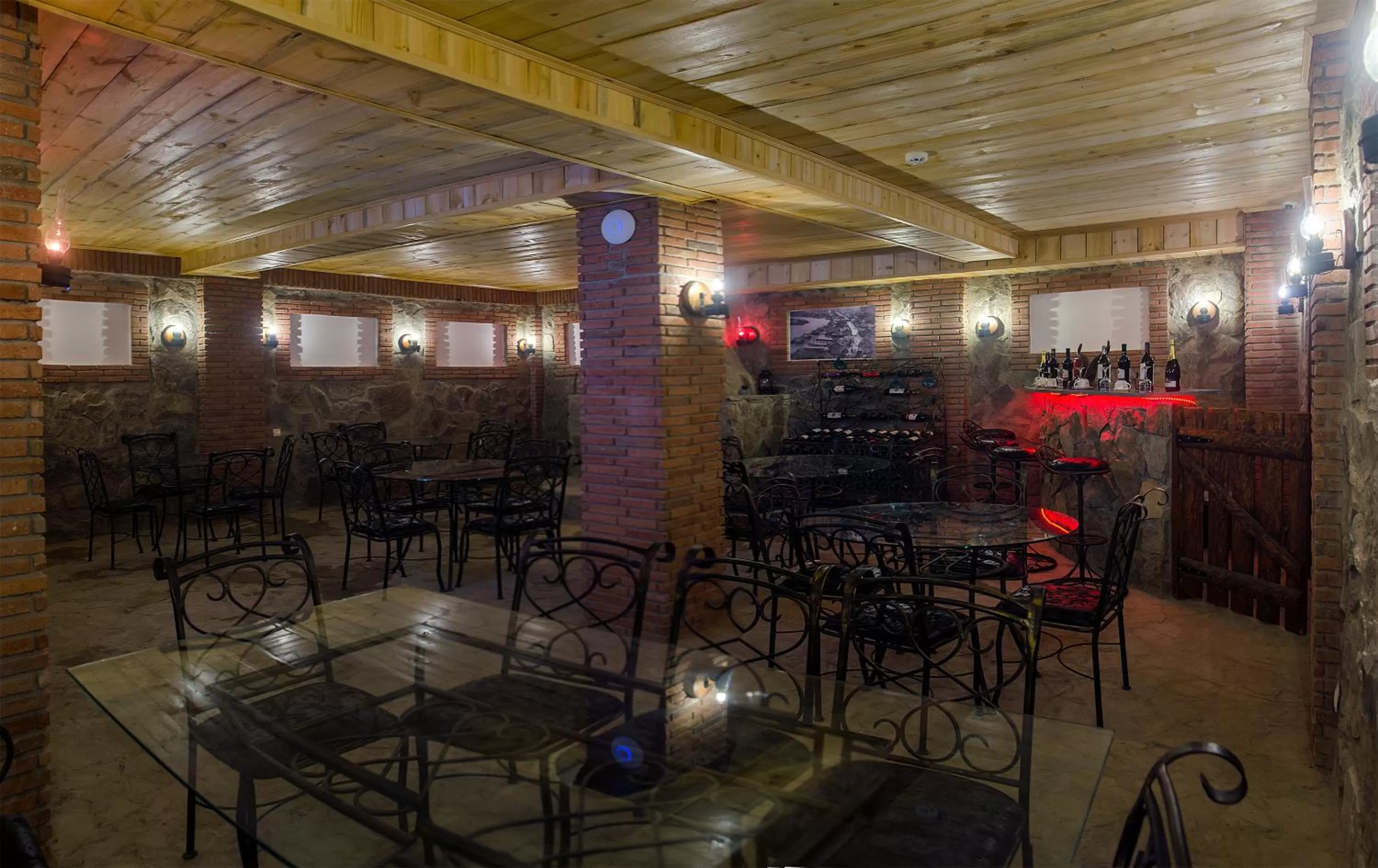 Restaurant/Places to Eat in Janashia Boutique Hotels