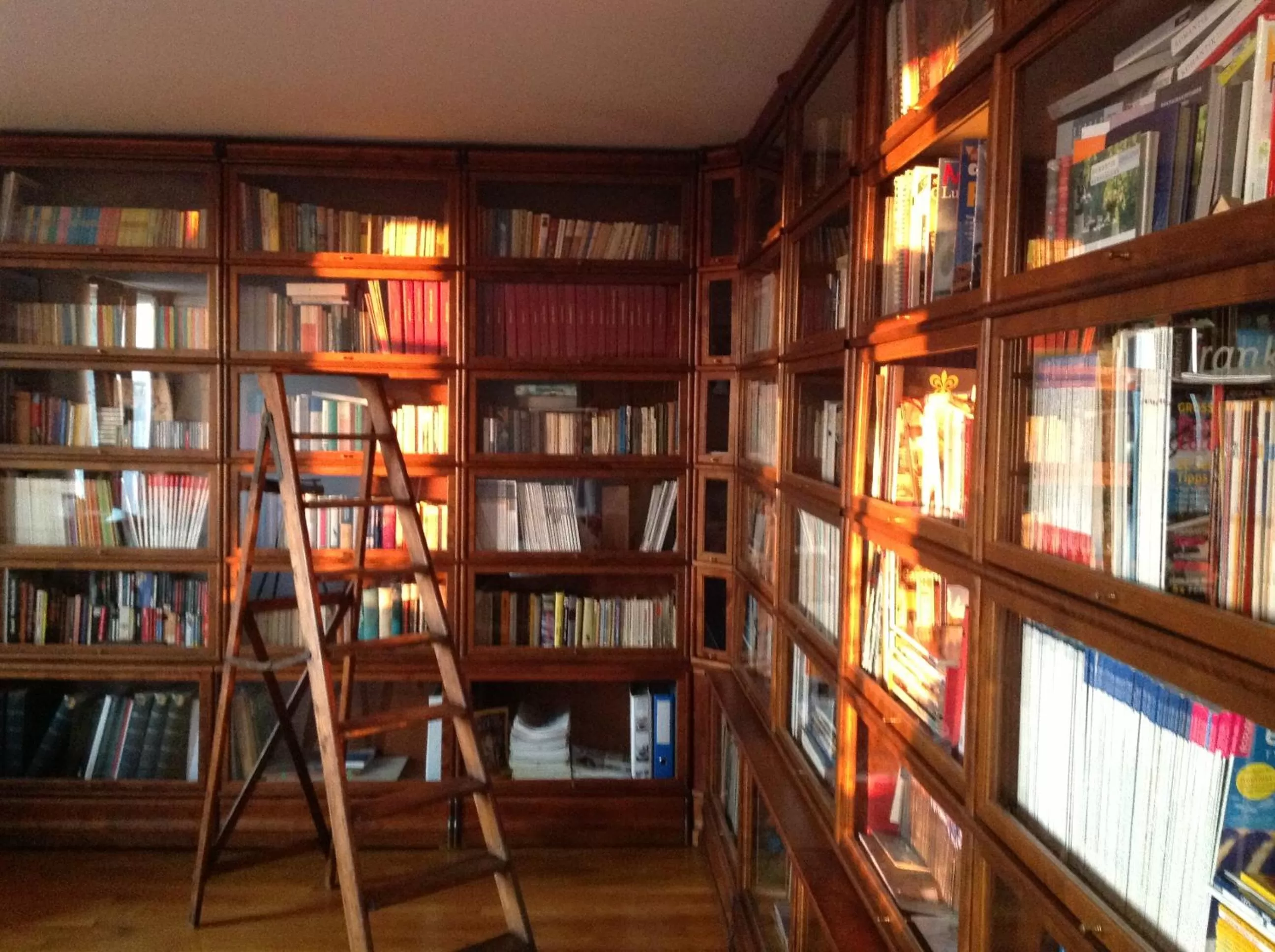 Communal lounge/ TV room in MaisonMazerand