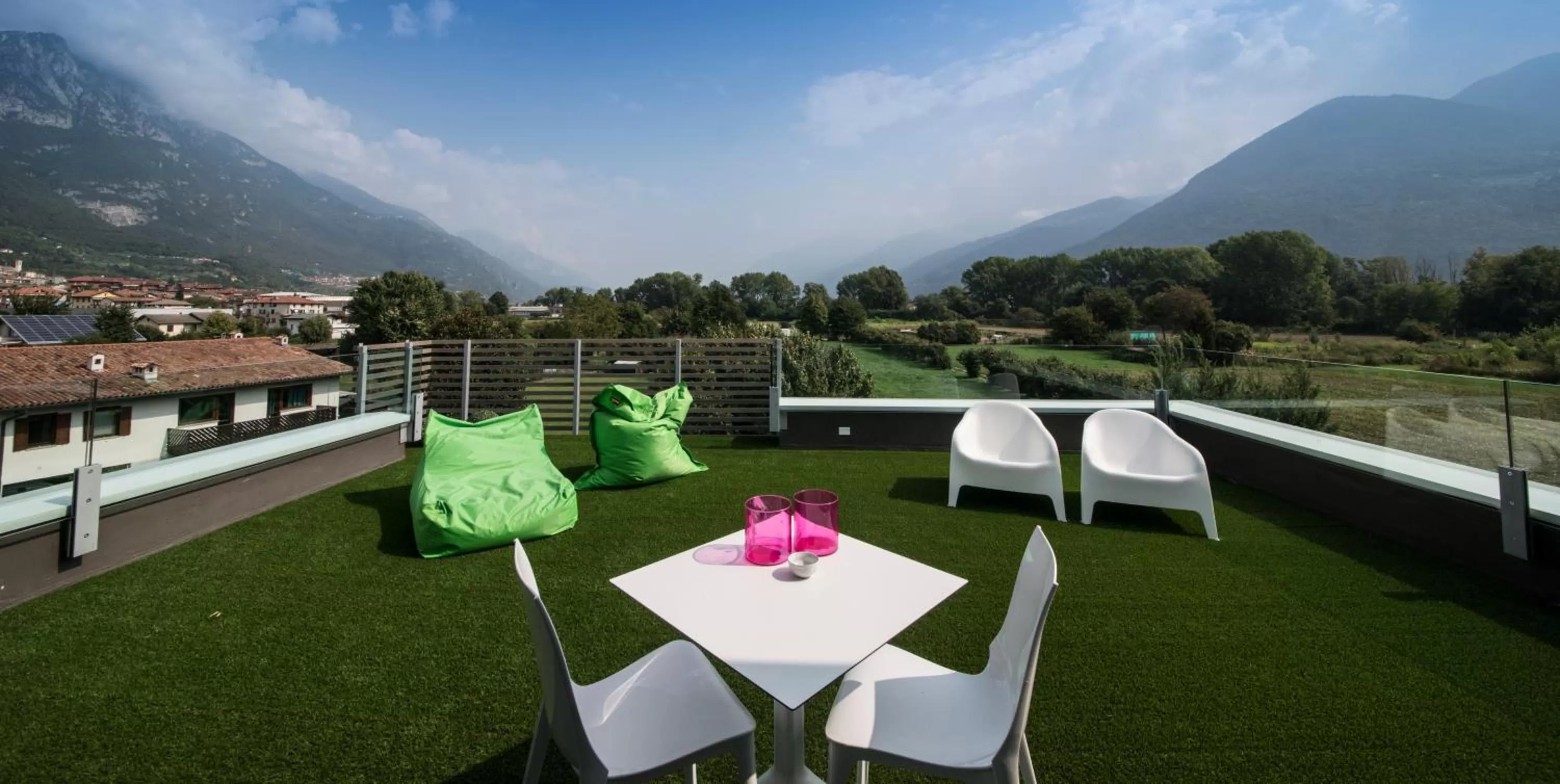 Spring in Art B&B Design