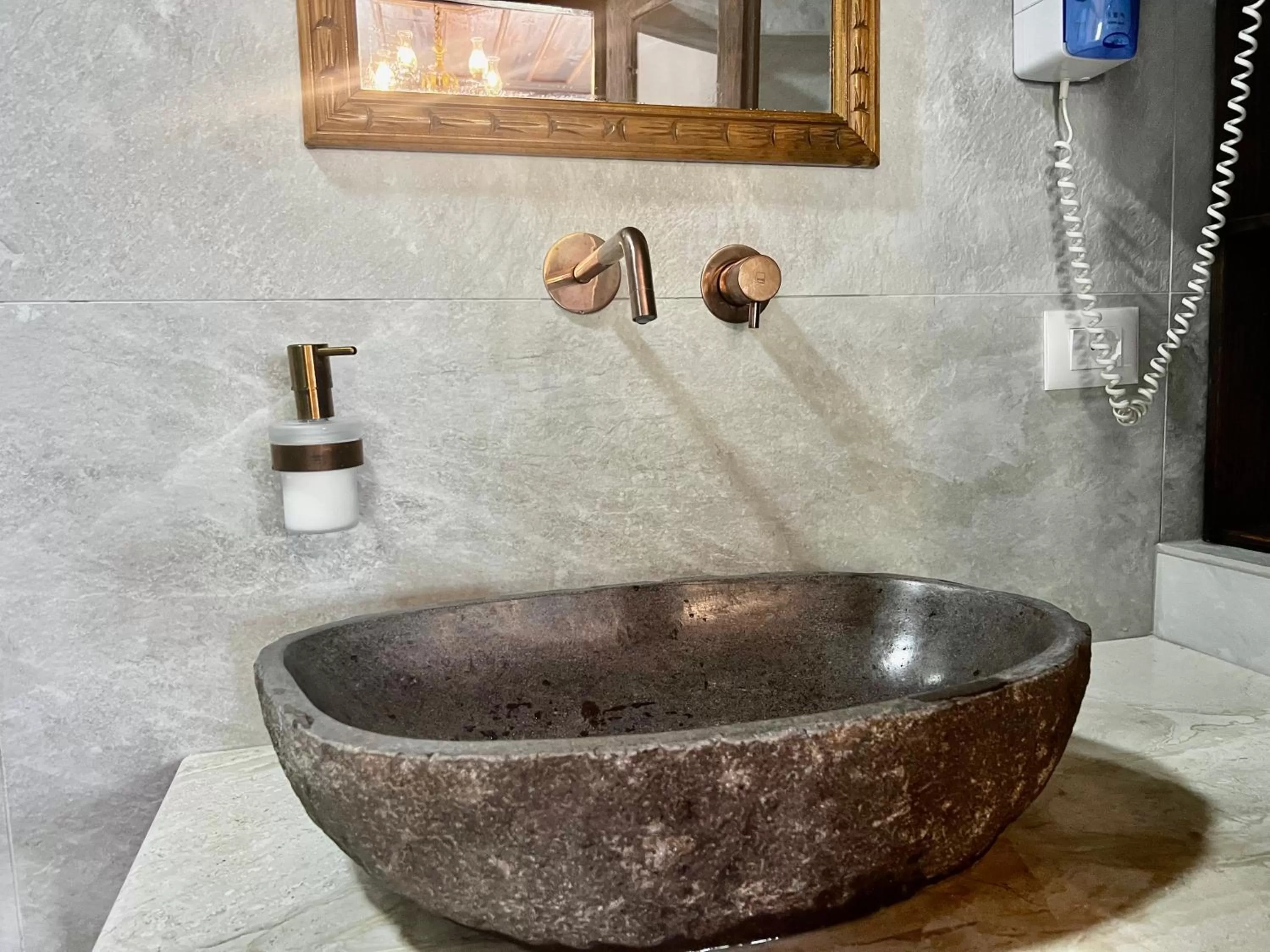 Bathroom in HOTEL ANSEL