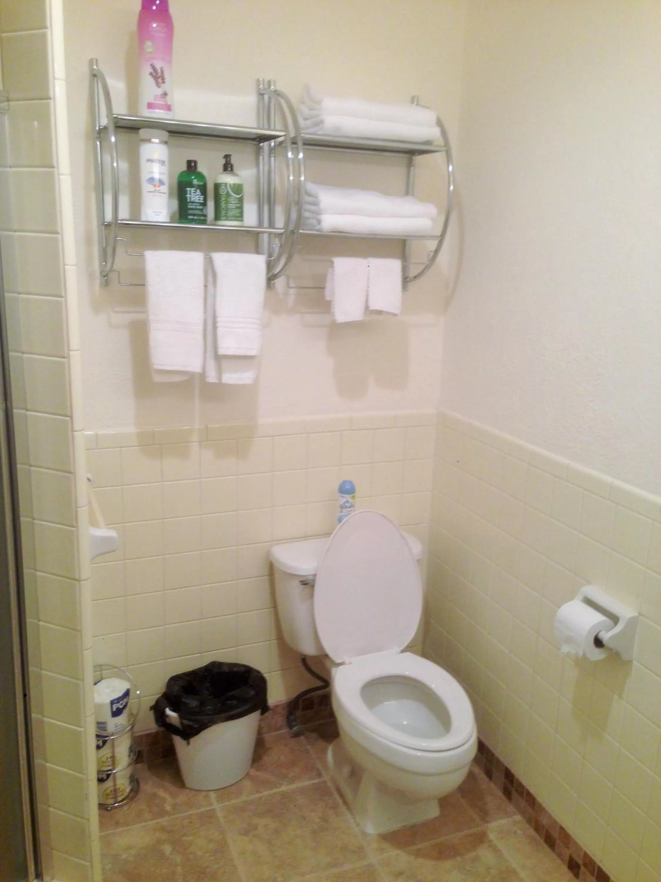 Bathroom in Capri Beach Hotel