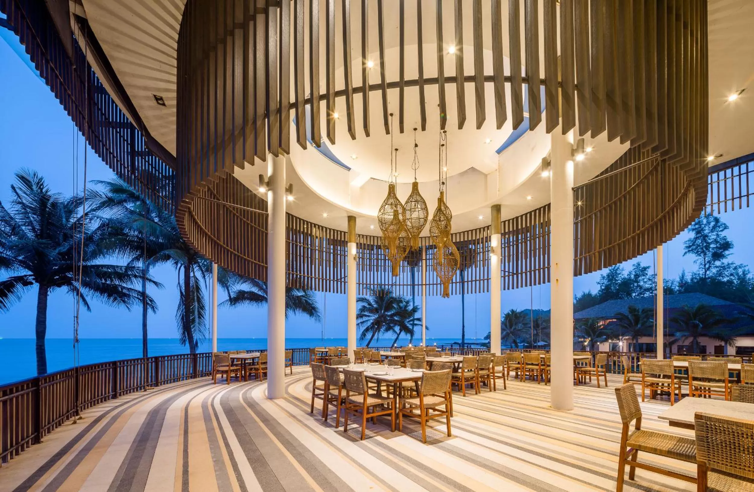 Restaurant/places to eat in Ban Saithong Beach Resort