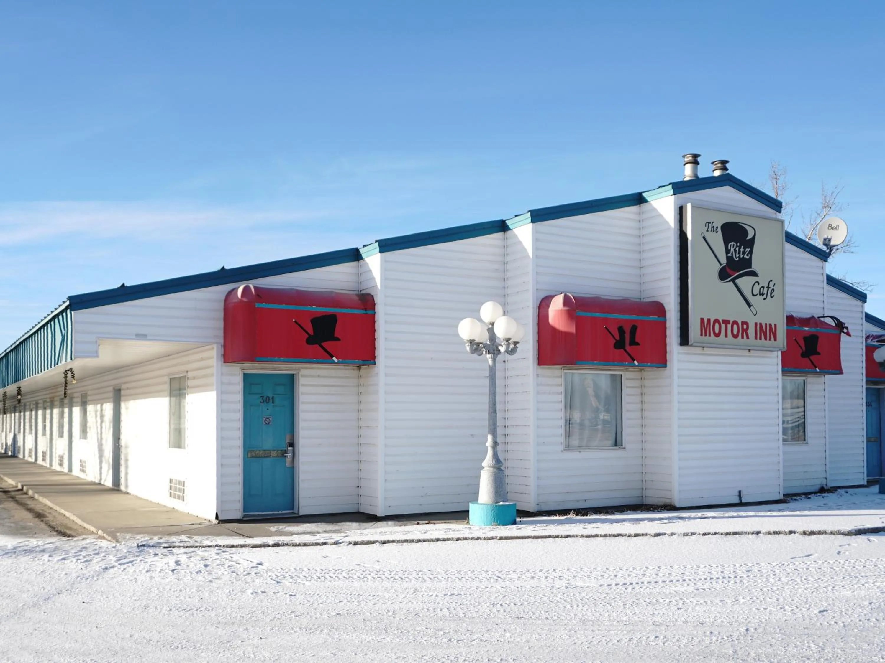 The Ritz Cafe and Motor Inn