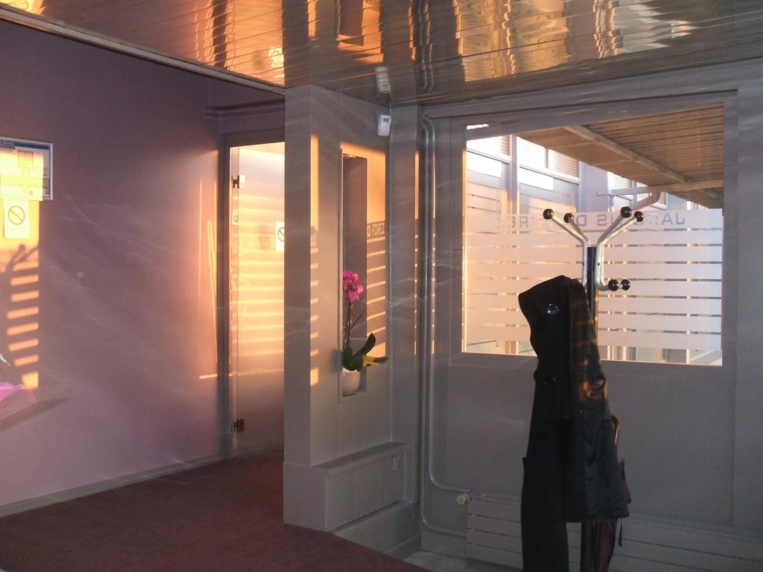 Facade/entrance, Bathroom in Les Jardins du Forez