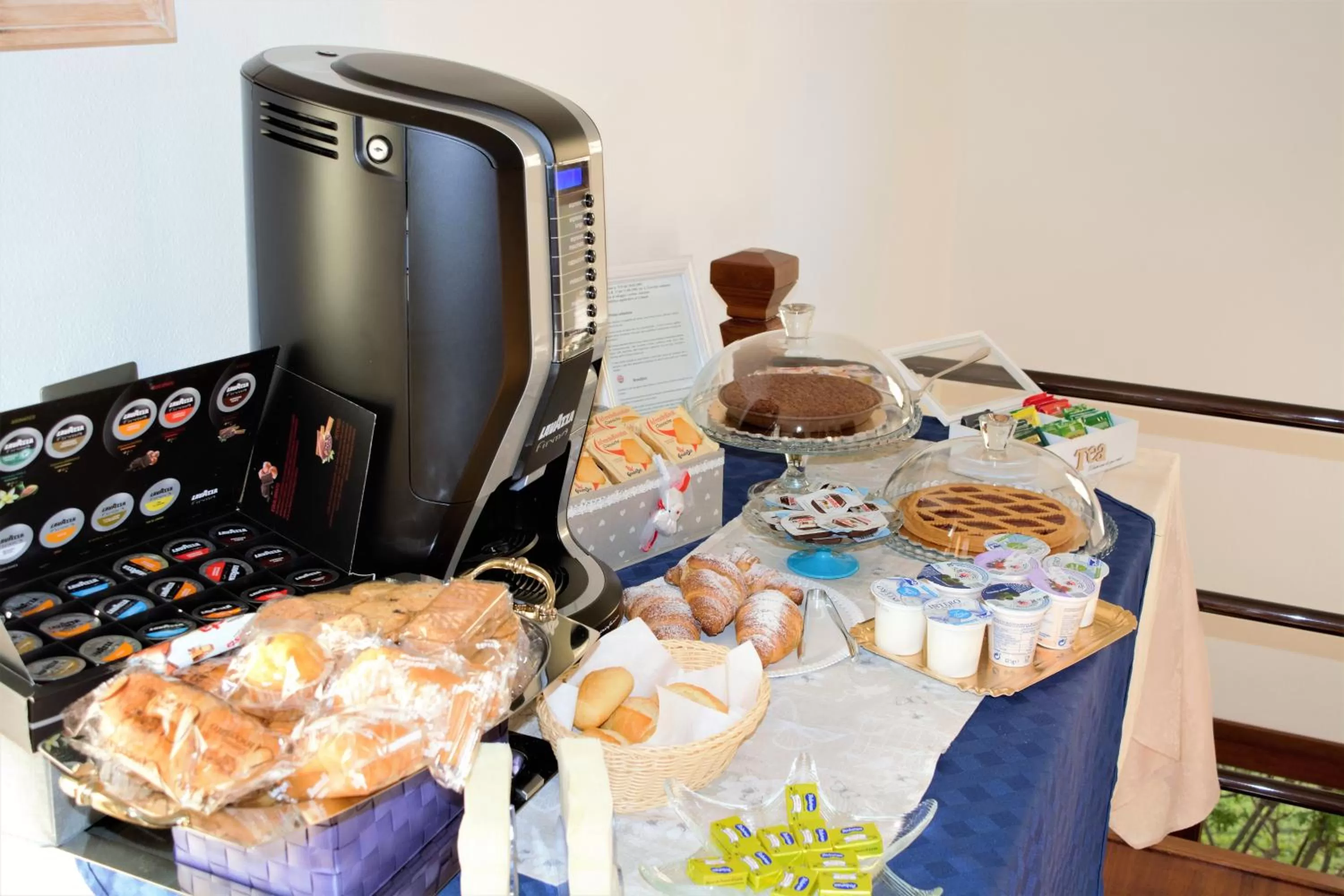 Coffee/tea facilities in B&B Kenzia