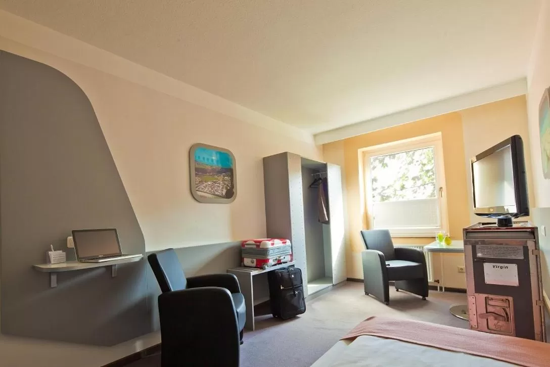 Seating area in Hotel Cockpit