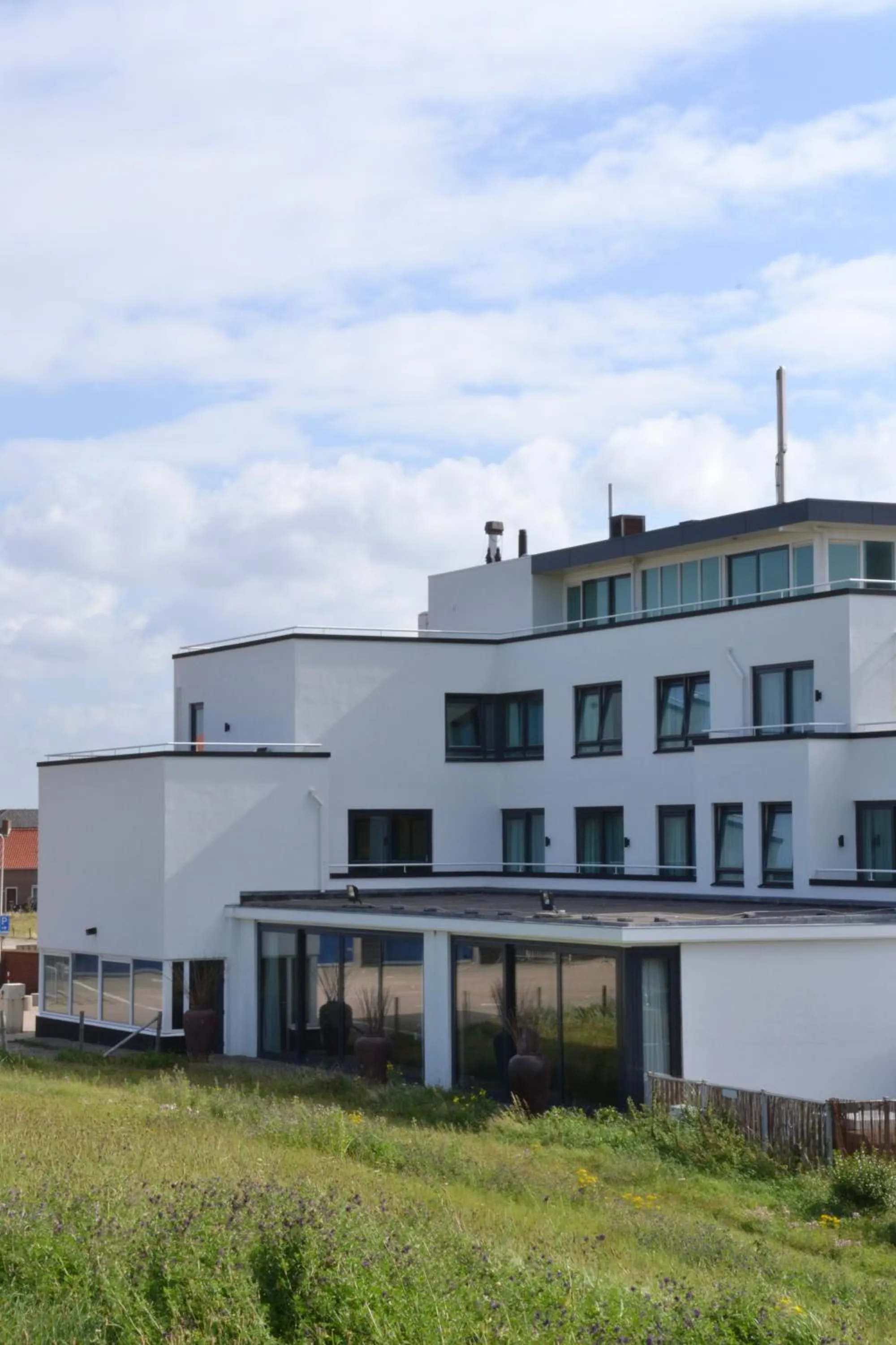 Facade/entrance in Fletcher Hotel - Restaurant Elzenduin