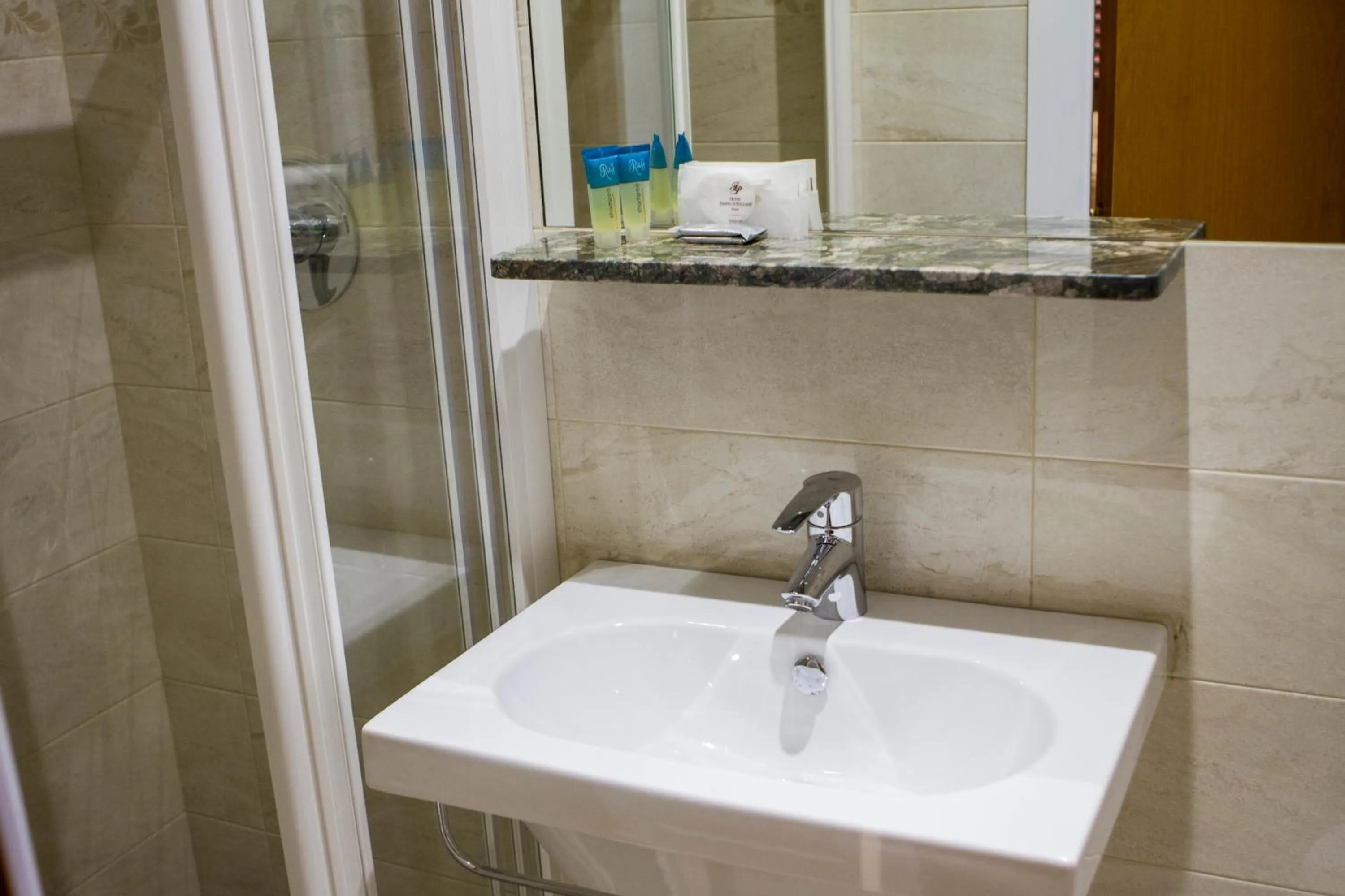 Bathroom in Hotel Tempio Di Pallade