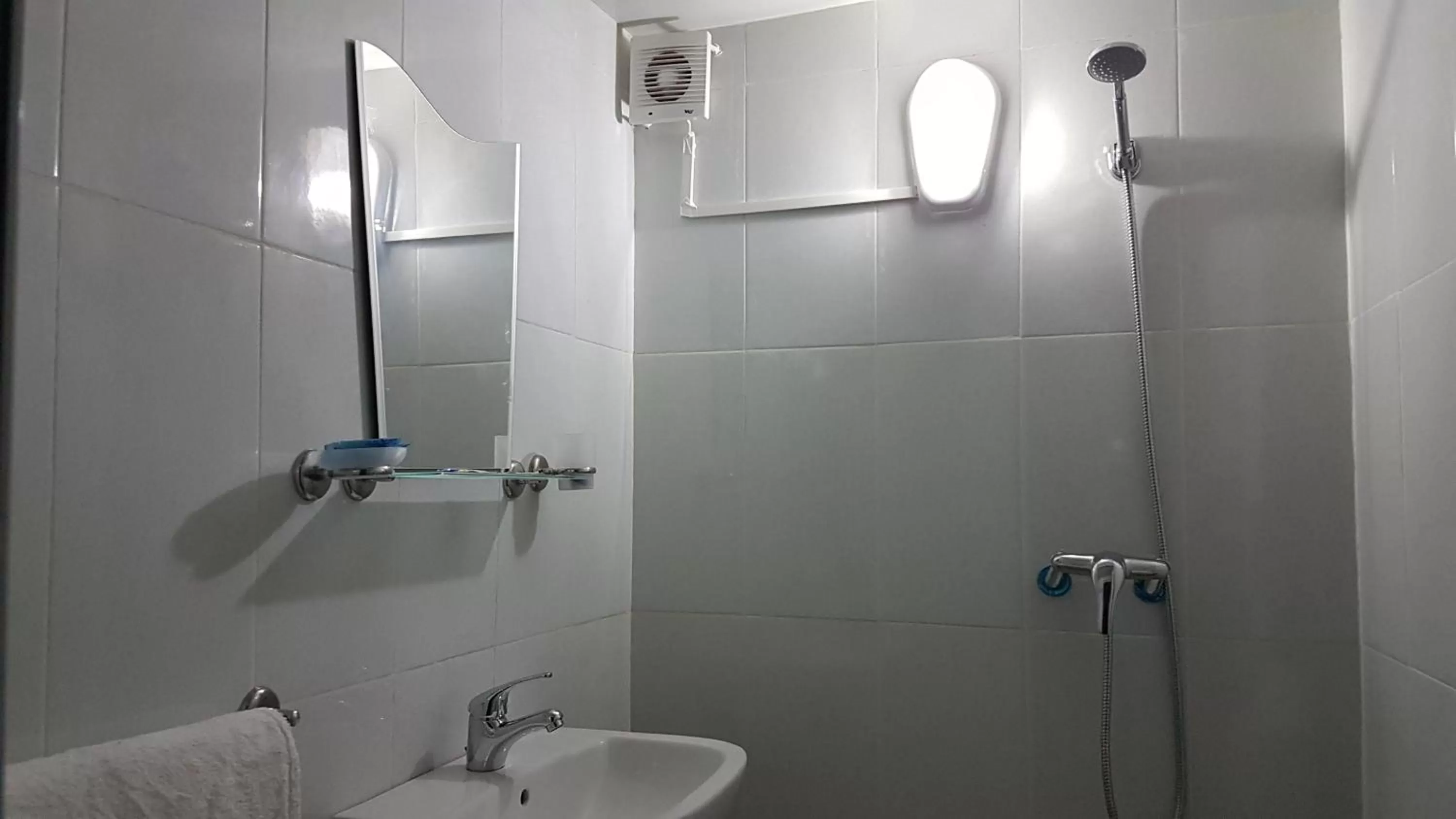 Bathroom in Hotel Nice 06