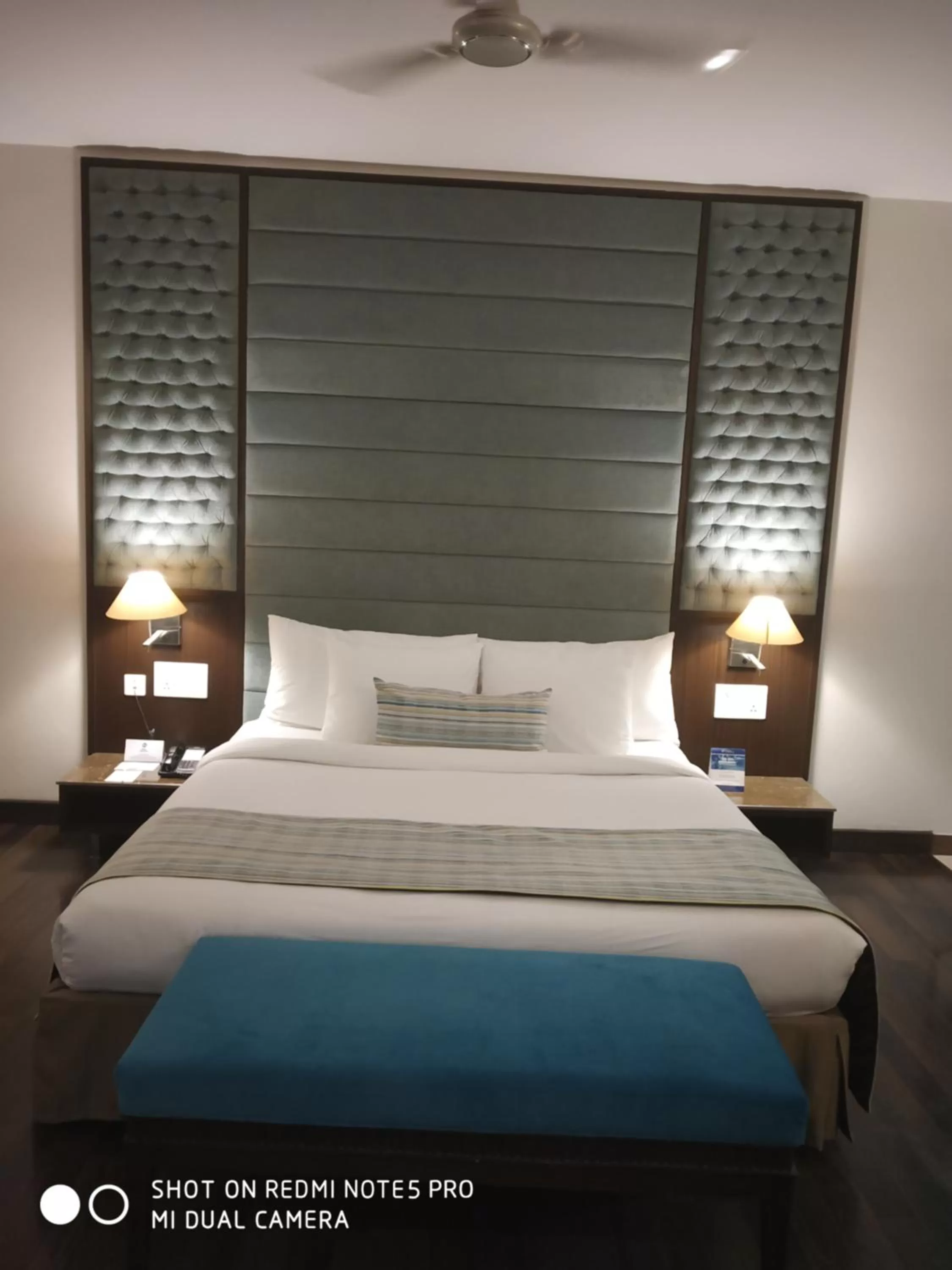 Bed in Best Western Maryland