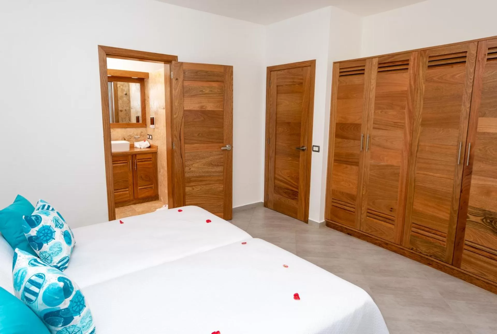 Bedroom, Bed in Louisa Aparthotel