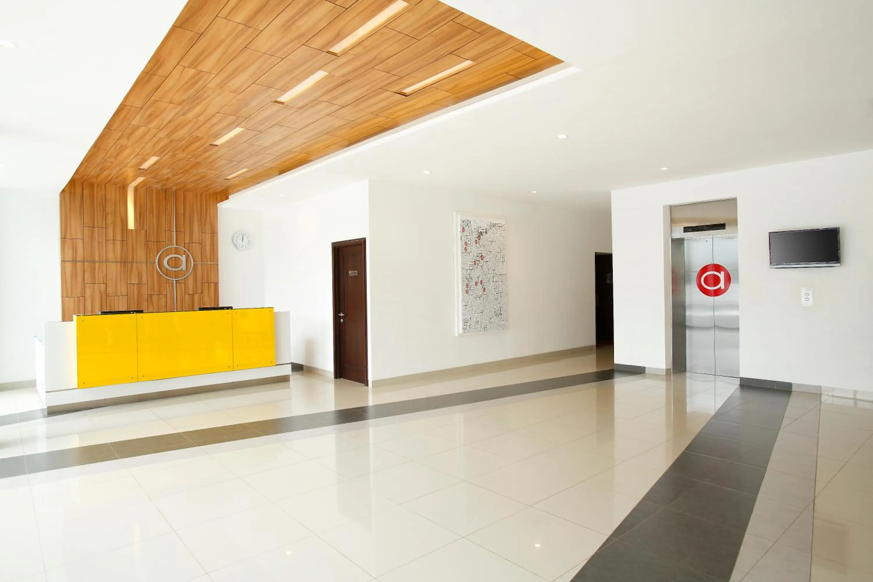 Lobby or reception in Amaris Hotel Tebet
