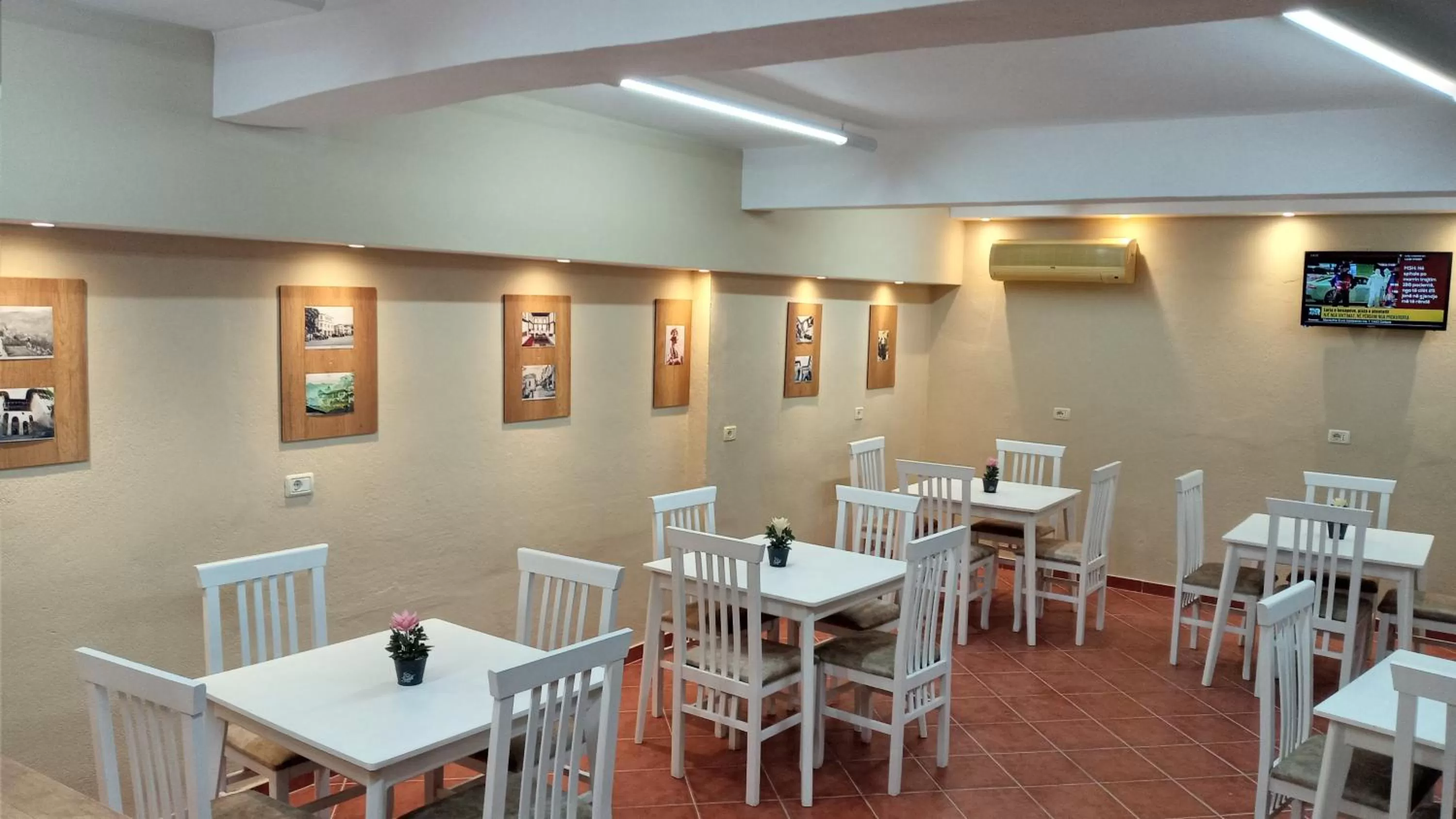 Restaurant/Places to Eat in Hotel Bebej Tradicional
