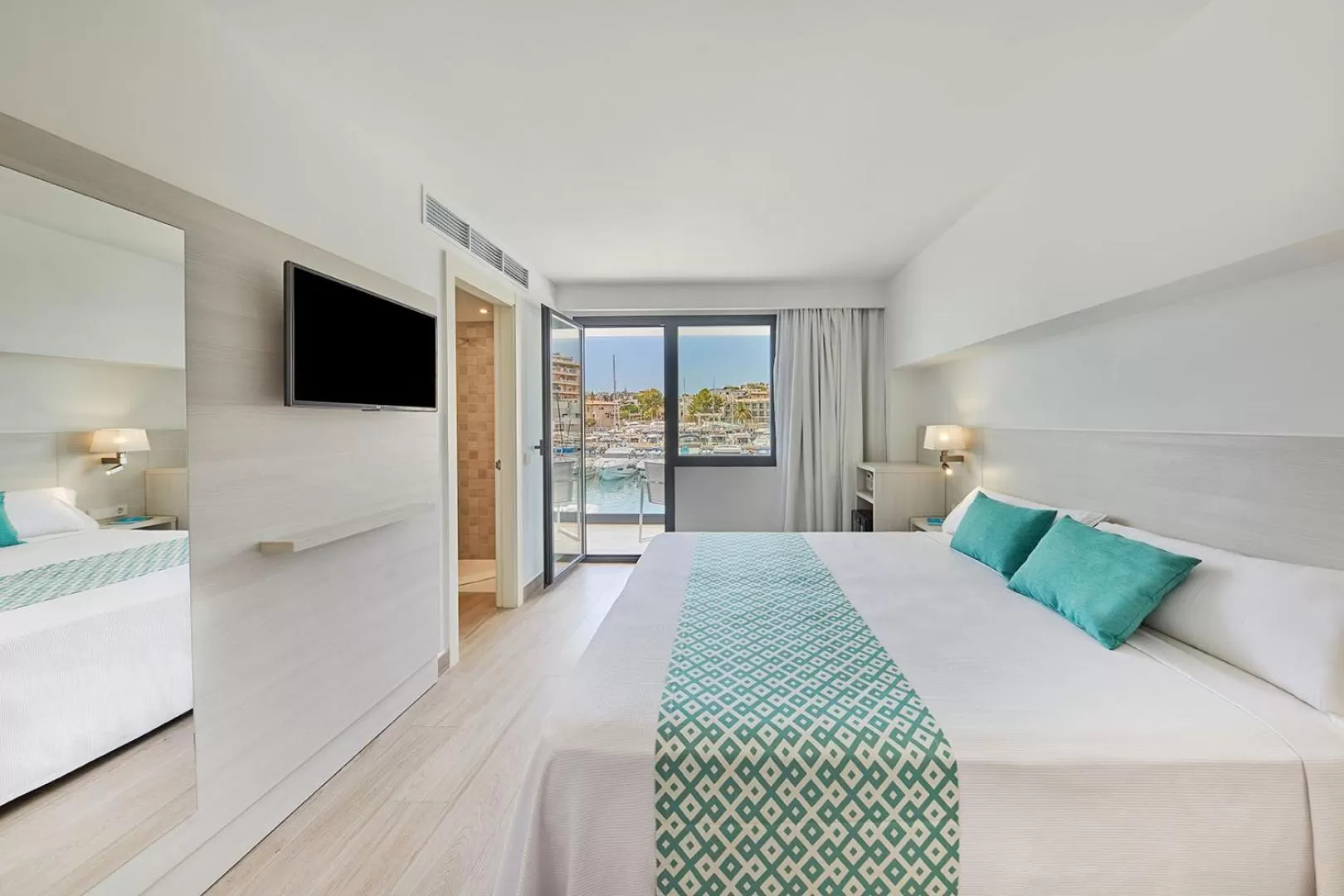 Property building, Bed in Calanova Sports Residence