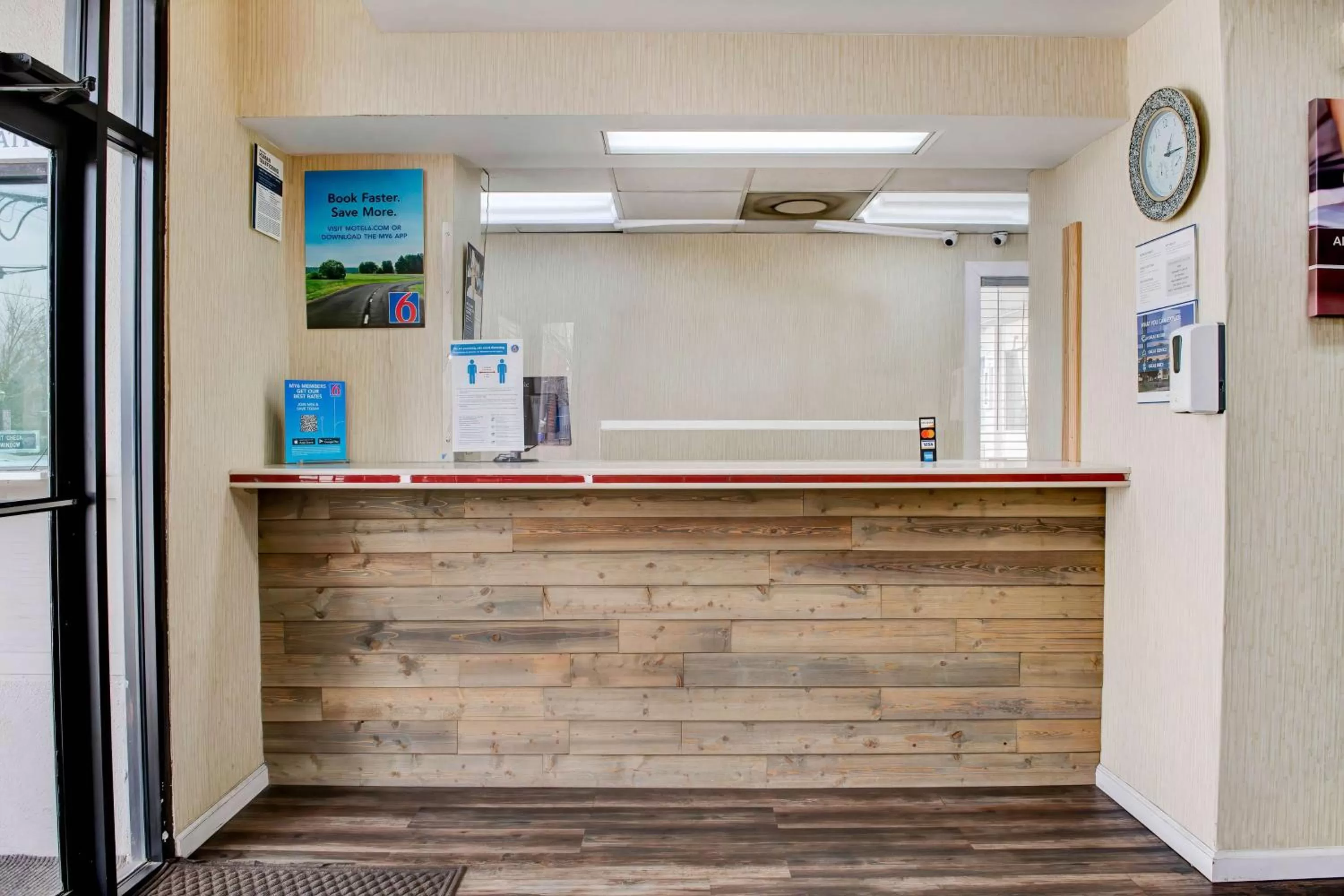 Lobby or reception in Motel 6 Atlanta, Ga - Midtown