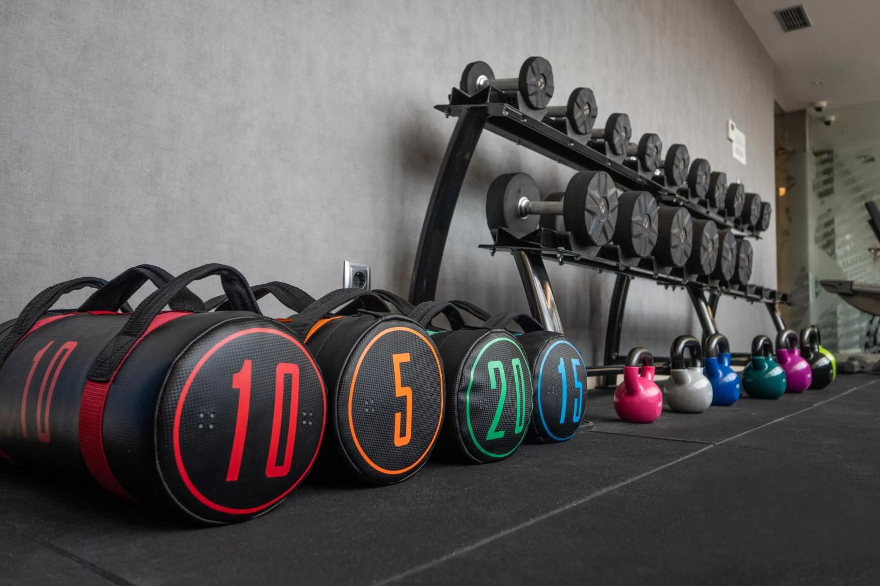 Fitness centre/facilities in Regente Hotel