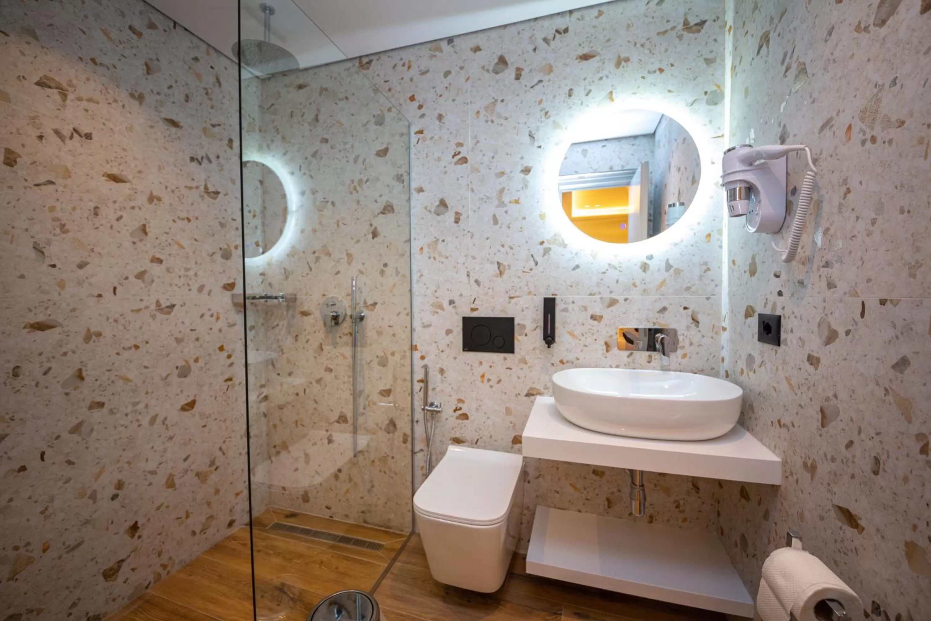 Bathroom in Hotel Lili-1