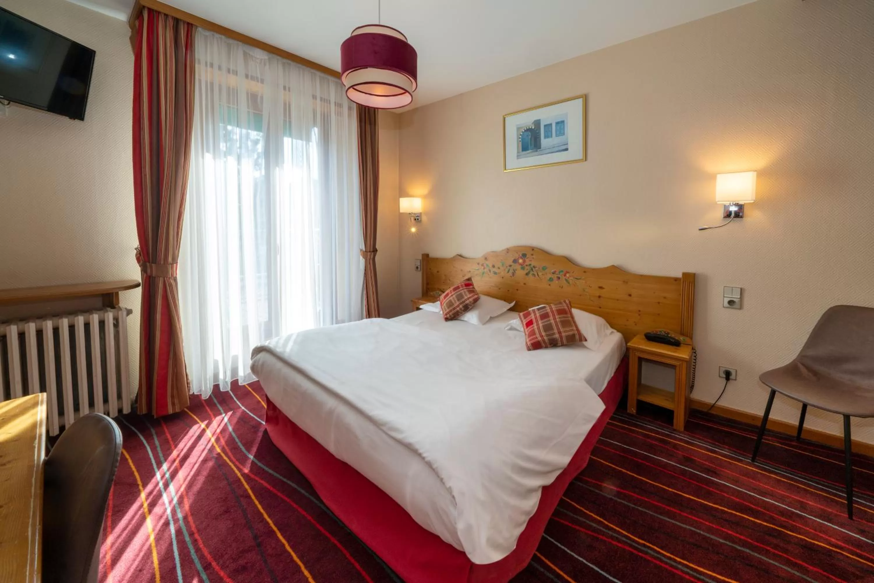 Bedroom, Bed in Hôtel du Parc, Restaurant, Spa & Wellness