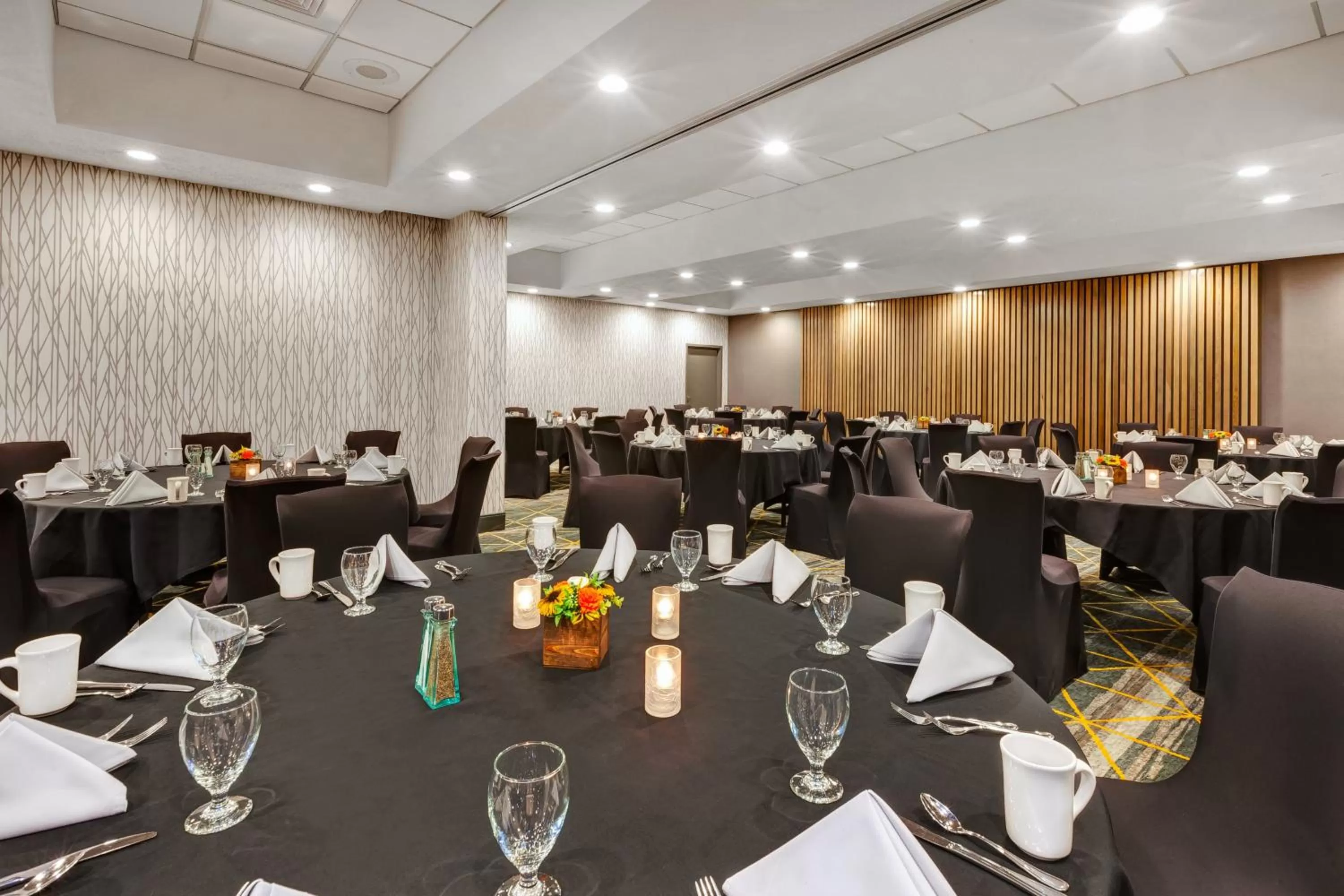 Meeting/conference room in Holiday Inn Grand Rapids Downtown by IHG