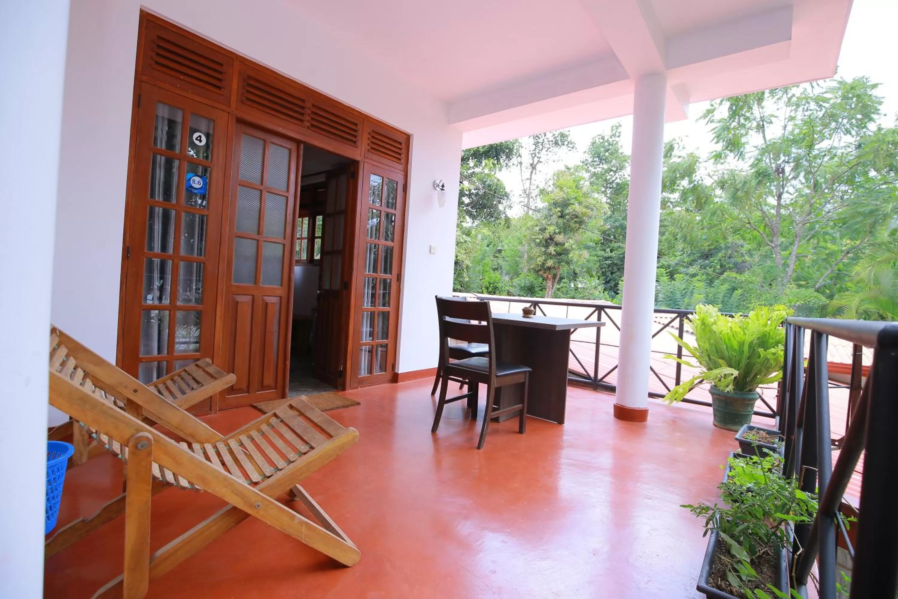 Balcony/Terrace in Freedom Guest Inn Ella