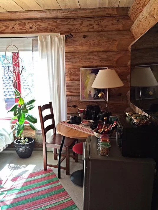 Bedroom, Kitchen/Kitchenette in Woodstock B & B Studios