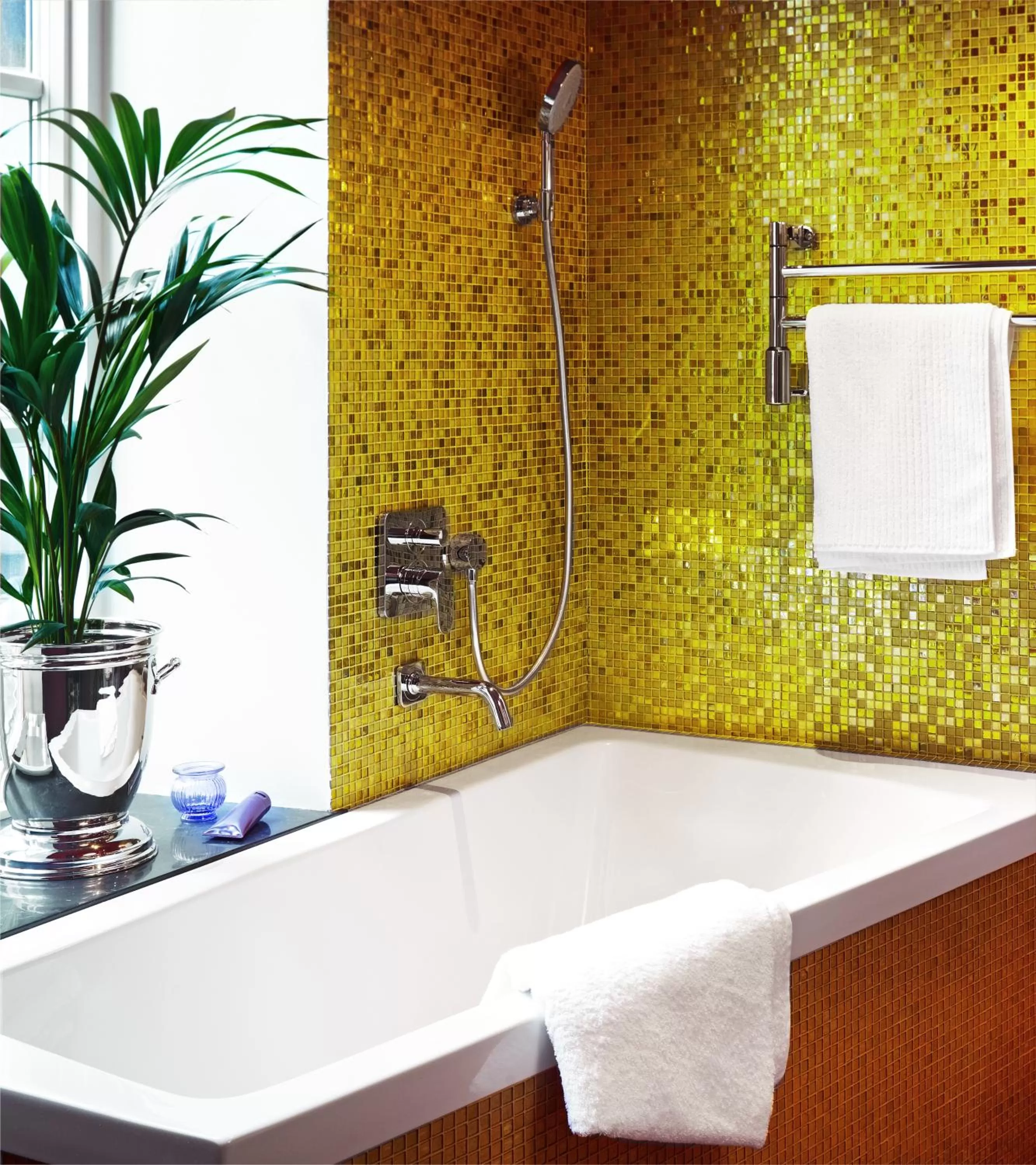 Dorsia Hotel & Restaurant