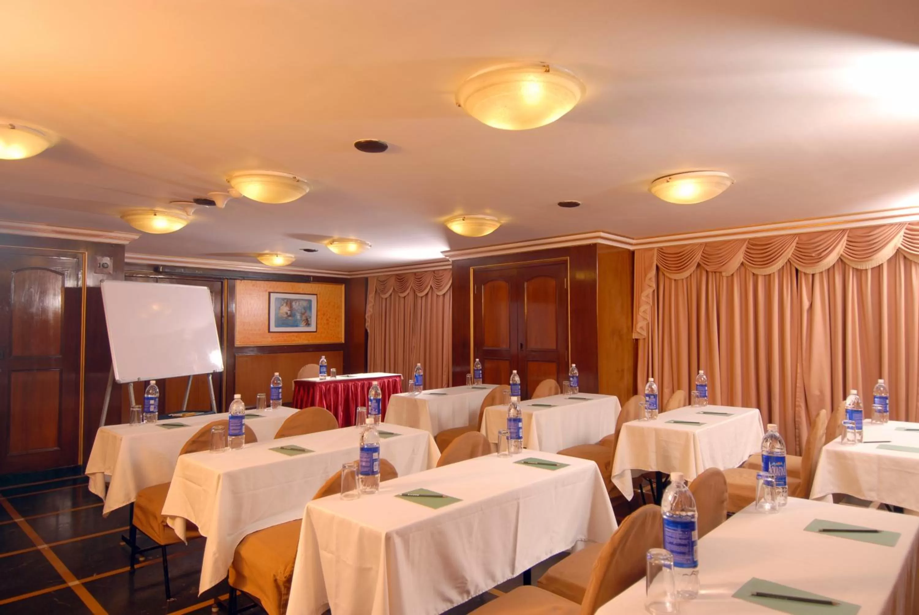 Business facilities in Hotel Park View, Mumbai