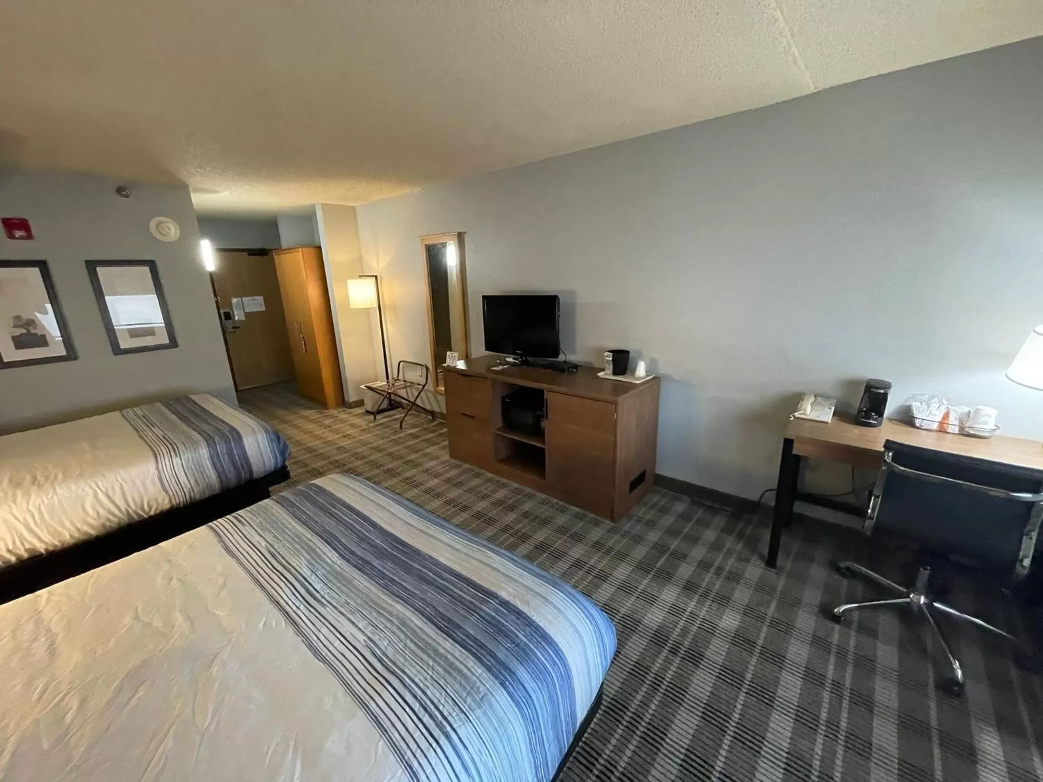 Photo of the whole room, Bed in AmericInn by Wyndham Sayre