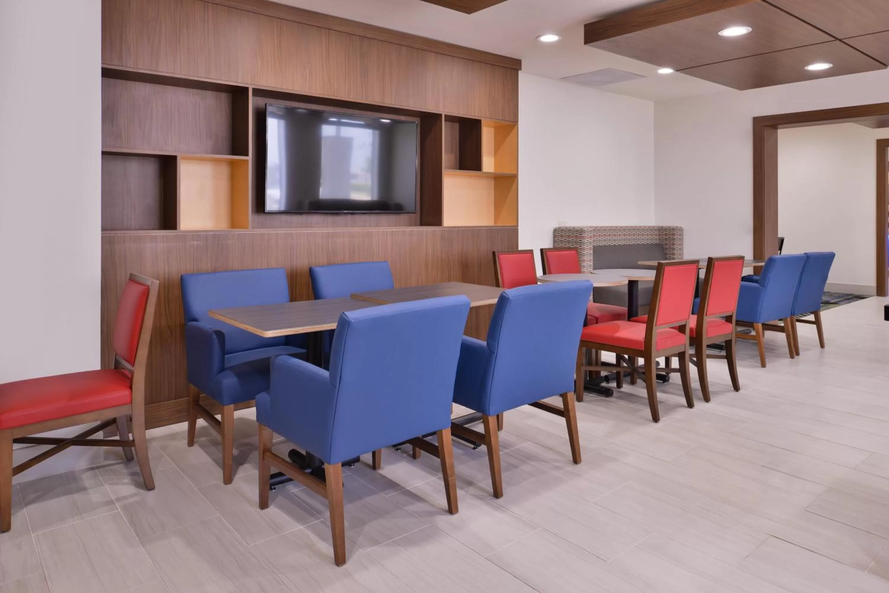 Breakfast in Holiday Inn Express Hotel and Suites Mesquite, an IHG Hotel