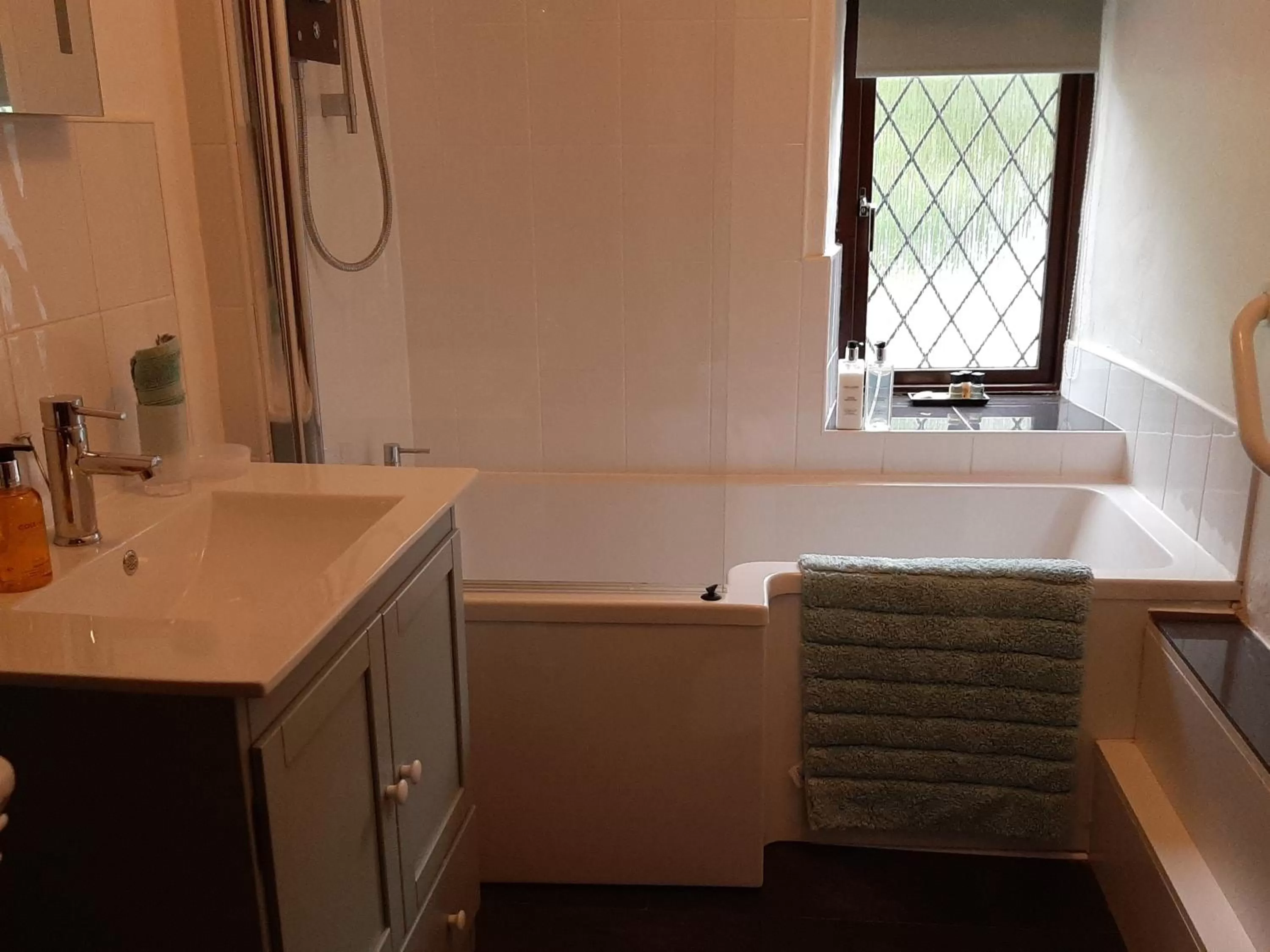 Bathroom in Church Villa B & B