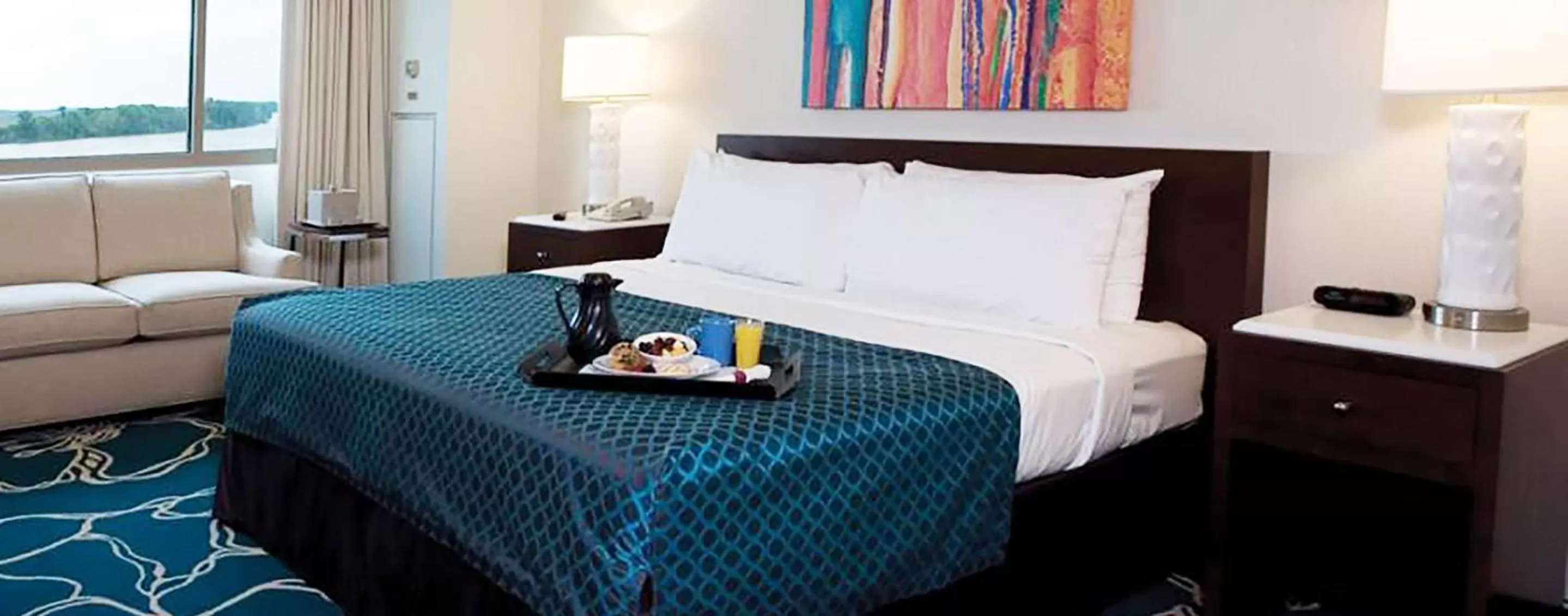 Bed in Bally's Evansville Casino & Hotel