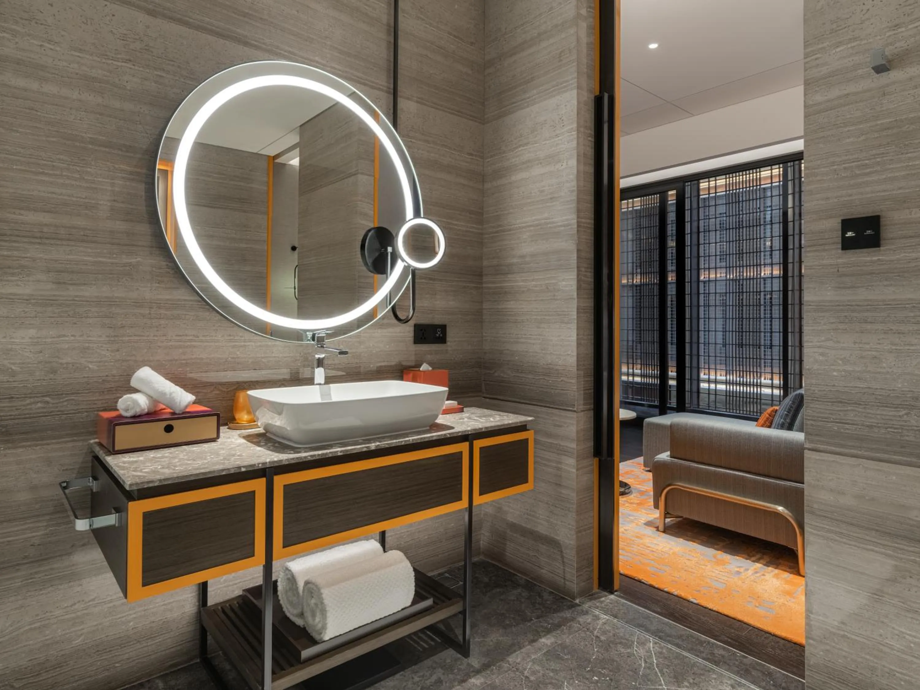 Toilet in Canopy by Hilton Xi'an Qujiang