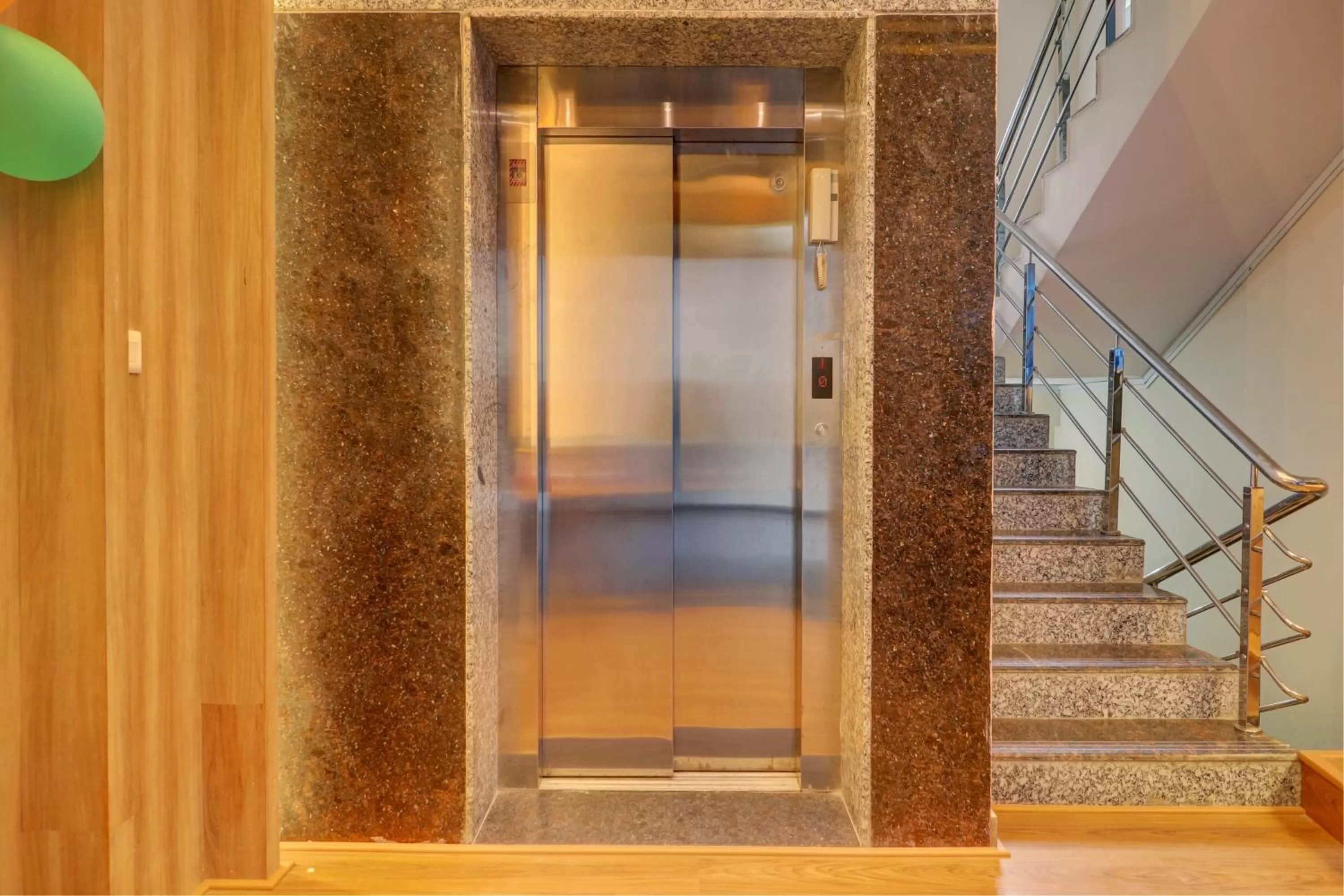 Lobby or reception in Super OYO Collection O Halcyon Madhapur