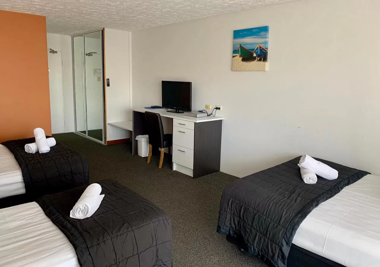 Bed in Outrigger Burleigh