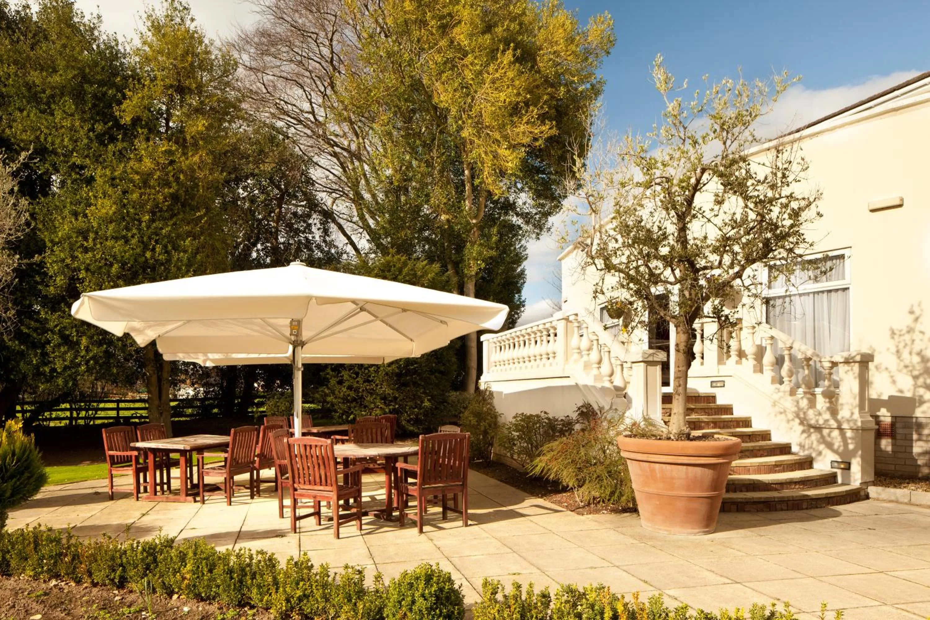 Balcony/Terrace in Mercure Chester Abbots Well Hotel