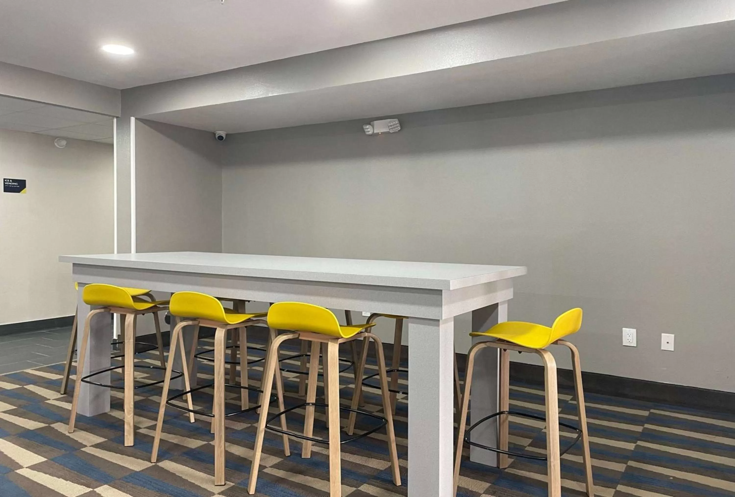 Breakfast in Microtel Inn & Suites by Wyndham Bossier City