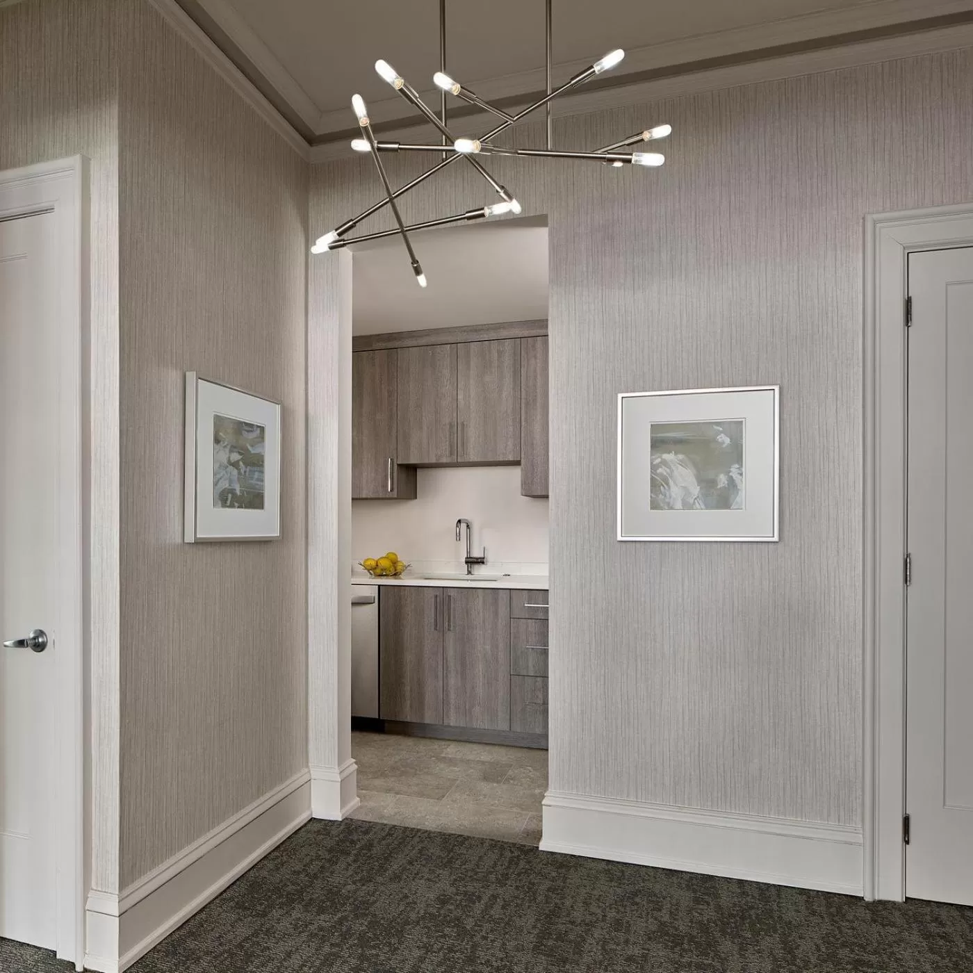 Facade/entrance in AKA Rittenhouse Square