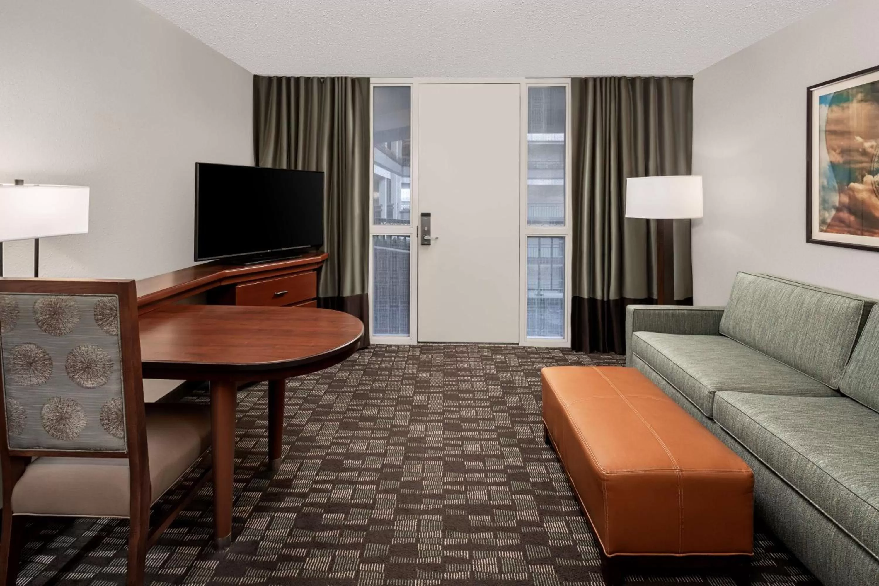Bedroom in Embassy Suites by Hilton Nashville Airport