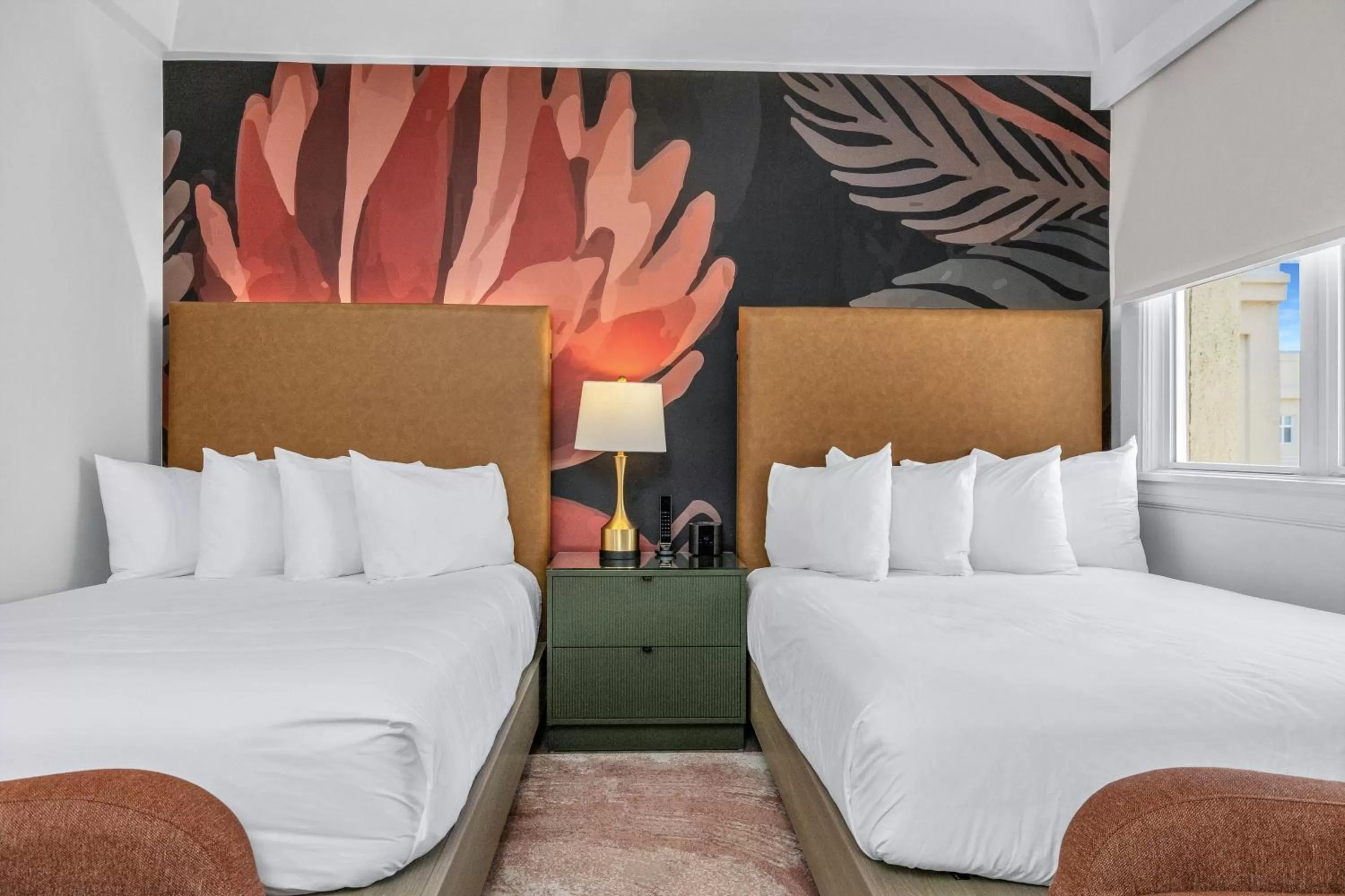 Bedroom, Bed in Nob Hill Hotel