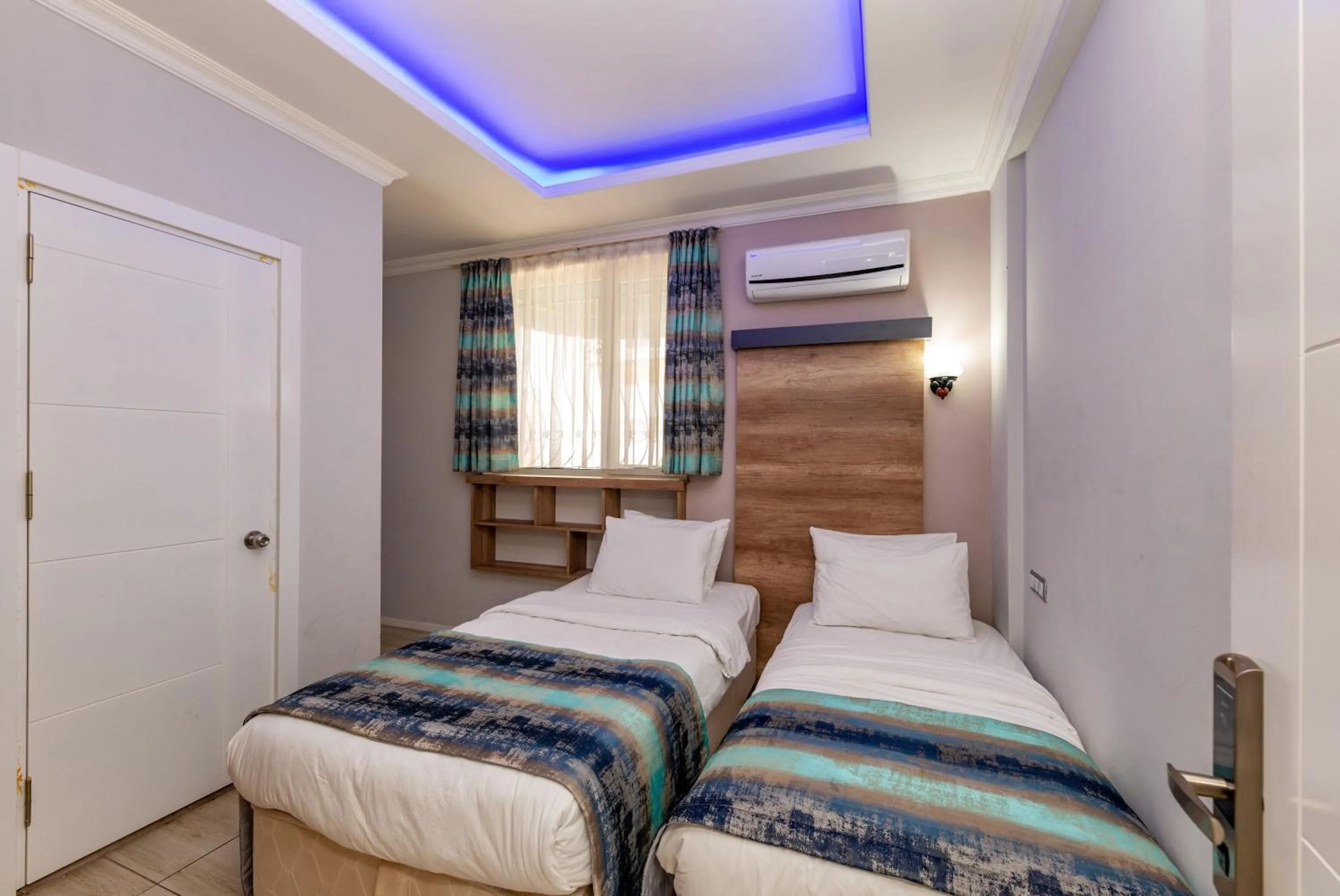 Bed in Linda Expo Palace