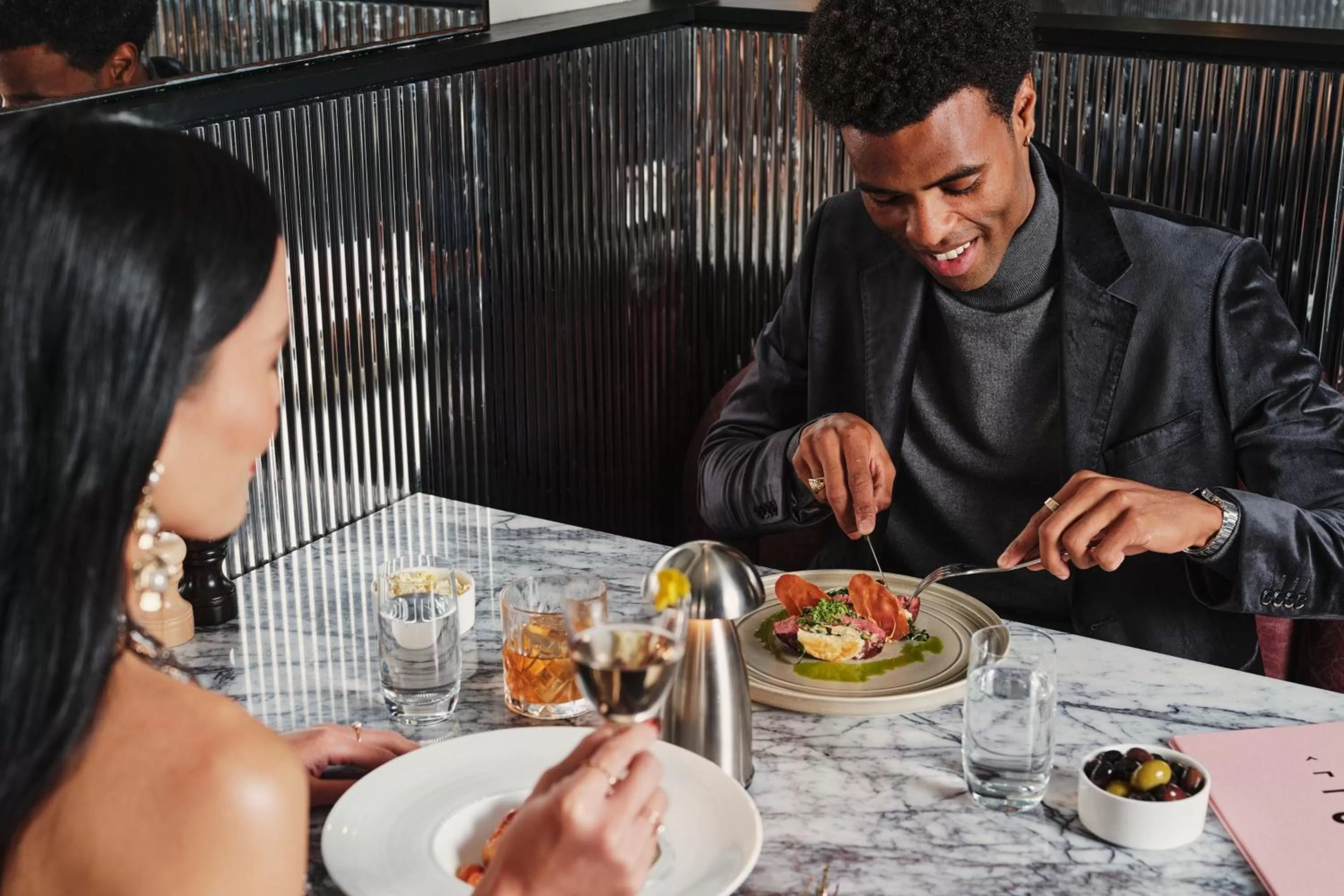 Restaurant/places to eat in Le Meridien Melbourne