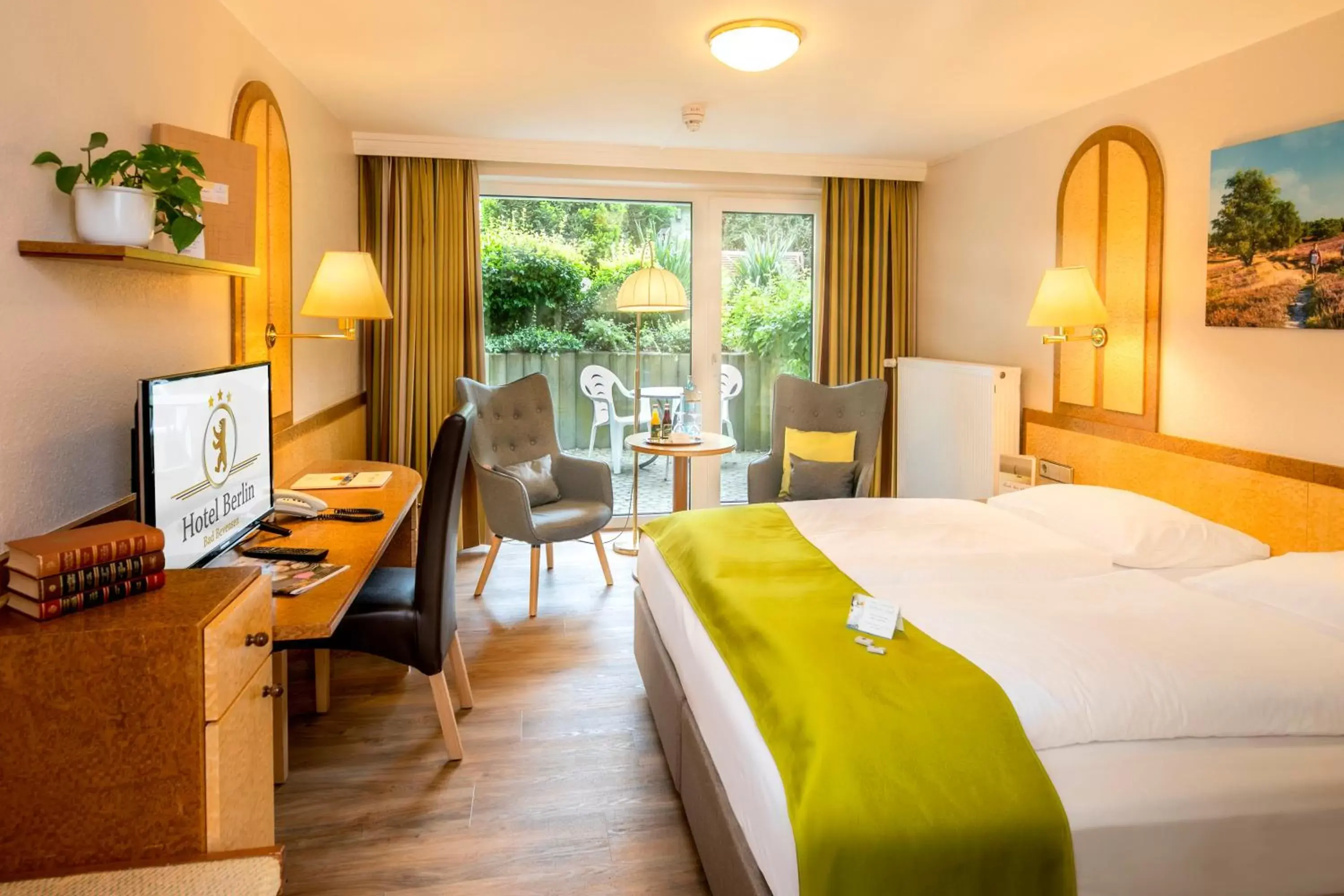 Comfort Double Room with Terrace - single occupancy - South in Akzent Hotel Berlin Comfort Double Room with Terrace - single occupancy - South in Akzent Hotel Berlin