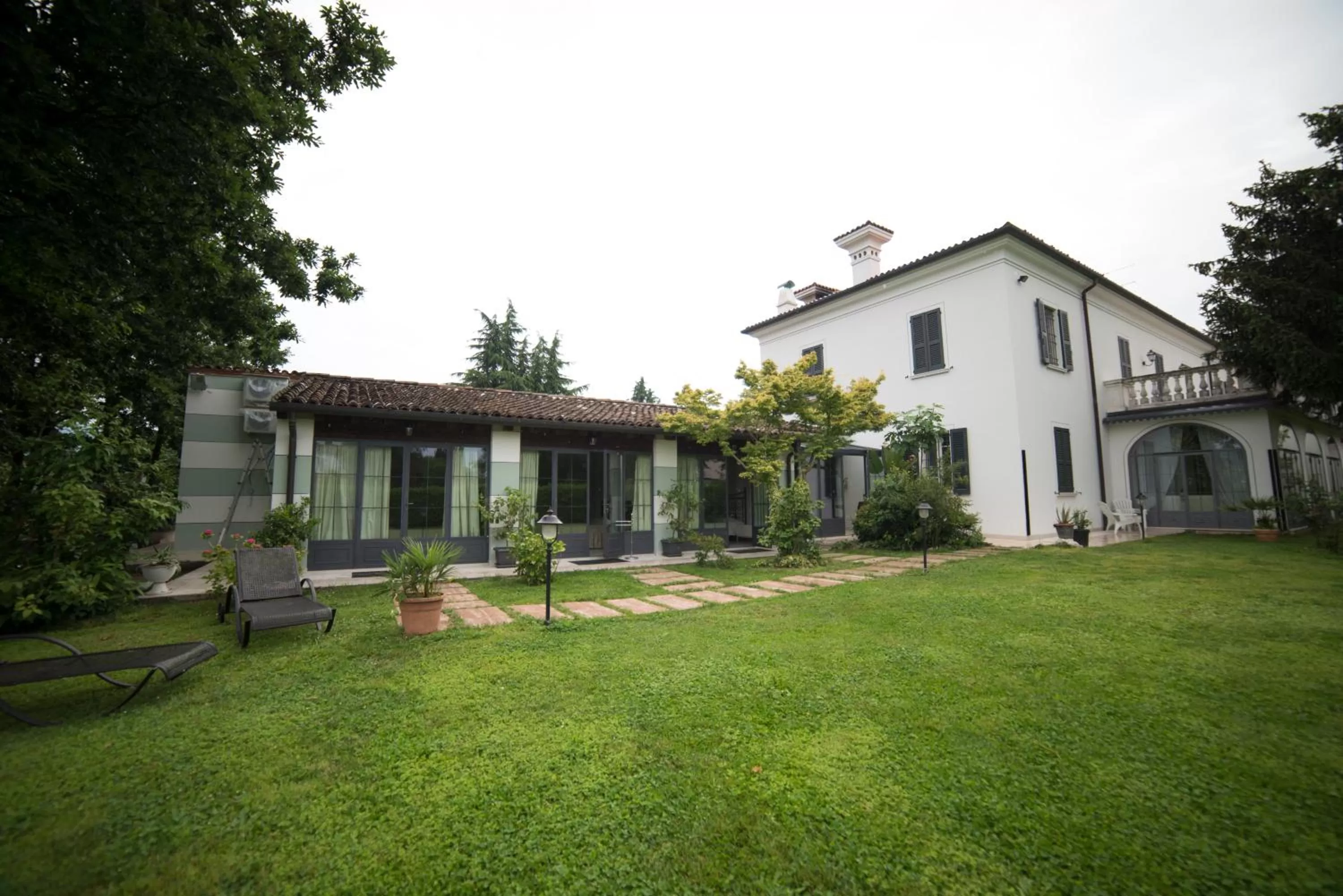 Property building in Villa Franca in Franciacorta