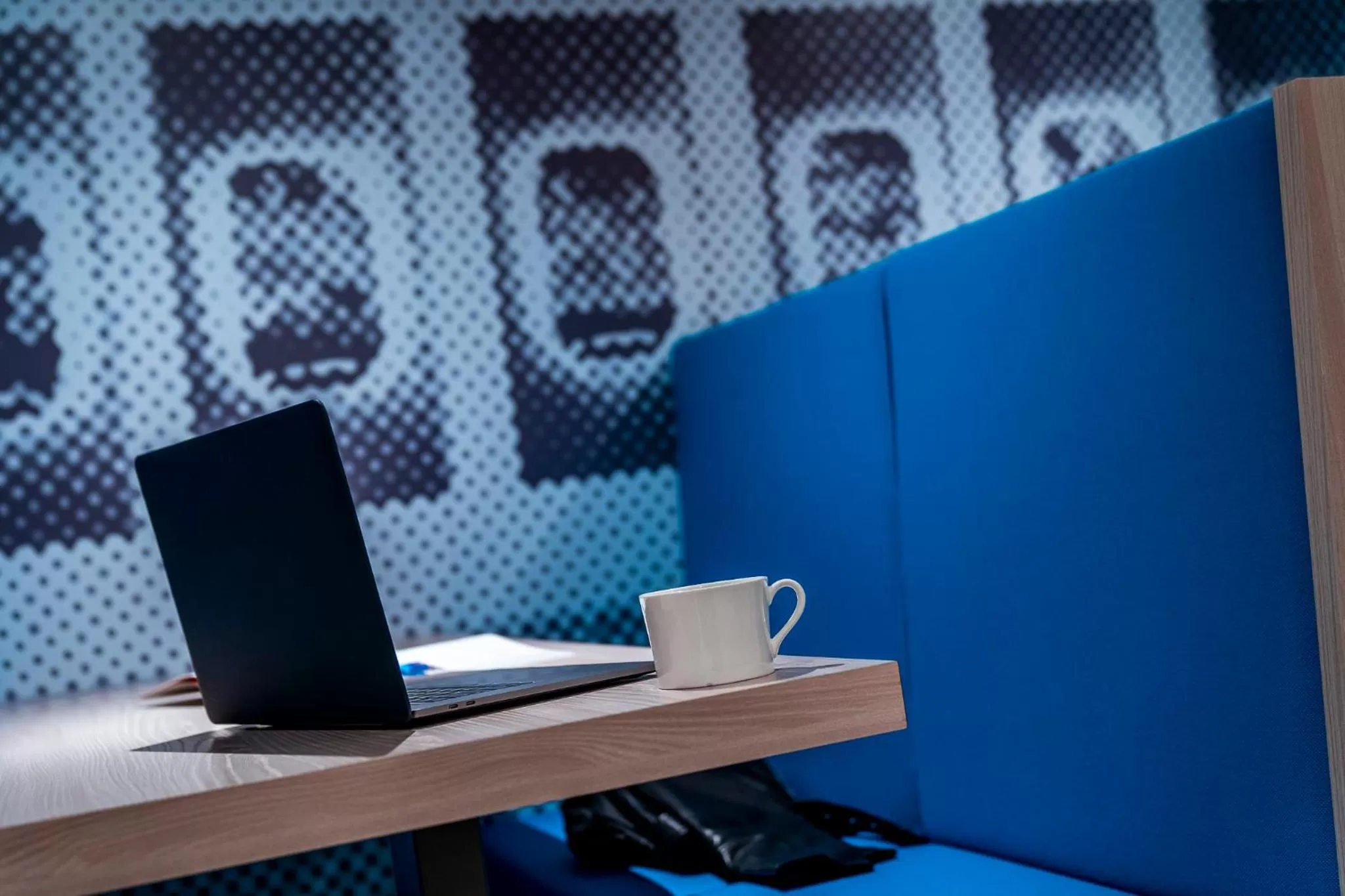 Lounge or bar in ibis Styles Beauvais